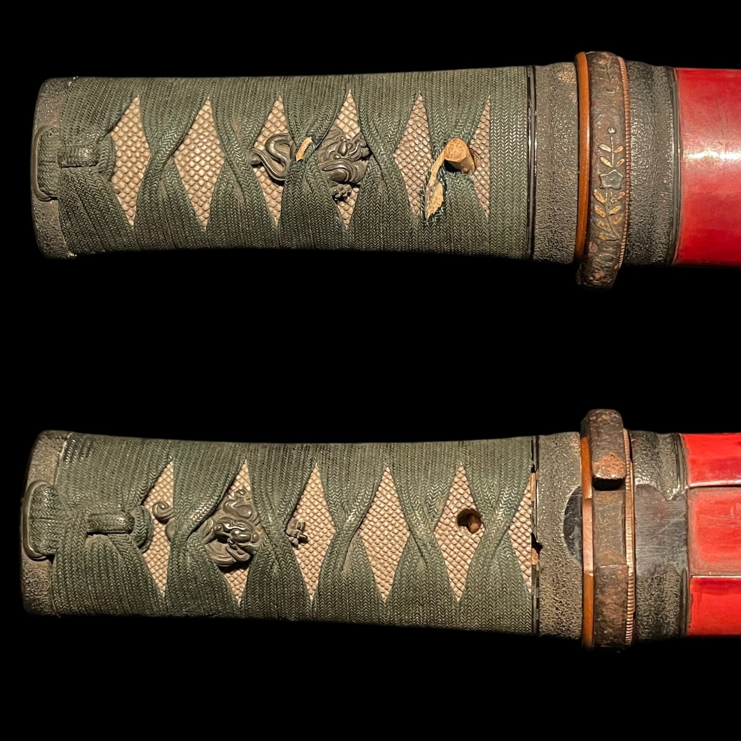 HORIMONO Red Tanto, 八幡武大神 梵字, Shakudo Dragon Menuki, Edo period mumei