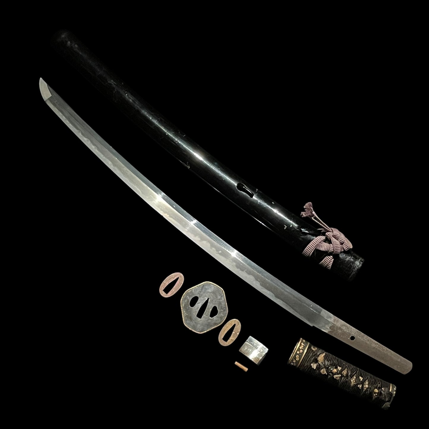 KIKUMON 菊紋 Long Wakizashi, Kawachinokami Sukesada 河内守祐定 signed, Edo period