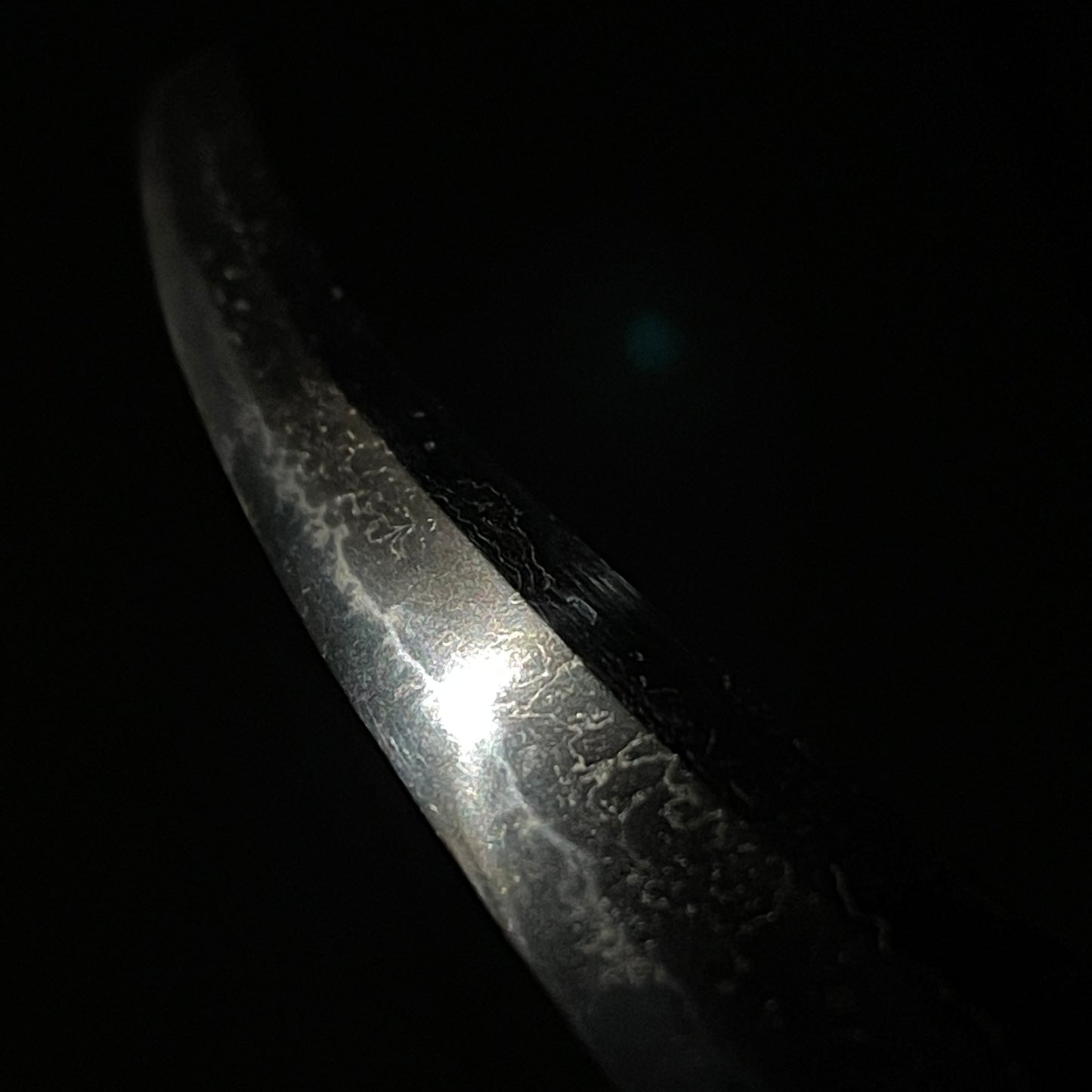 Long Wakizashi in Shirasaya, Muromachi period mumei, Nagasa 584mm (22.99 in.)