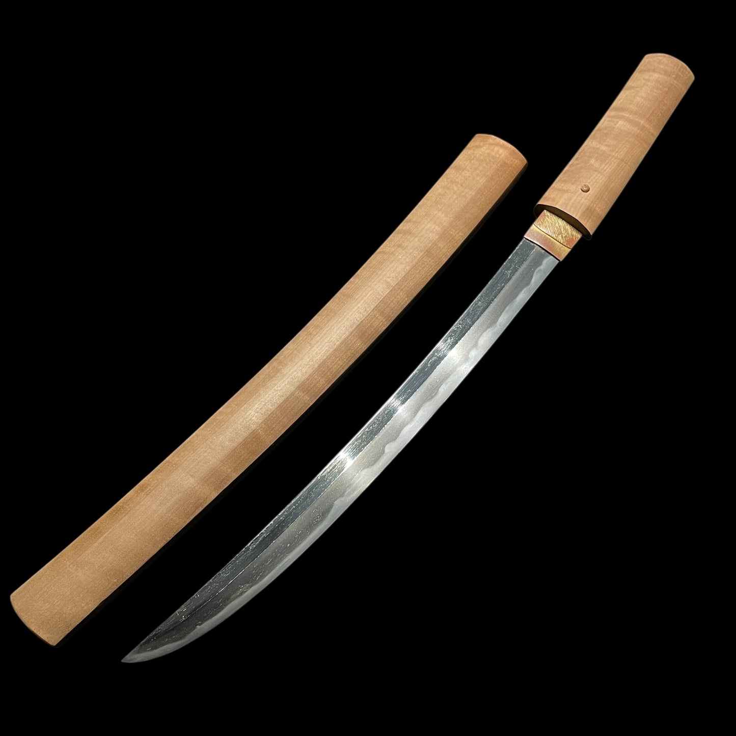 Shobuzukuri Wakizashi 菖蒲造脇差, Torame-Shirasaya 虎目白鞘, Edo period mumei