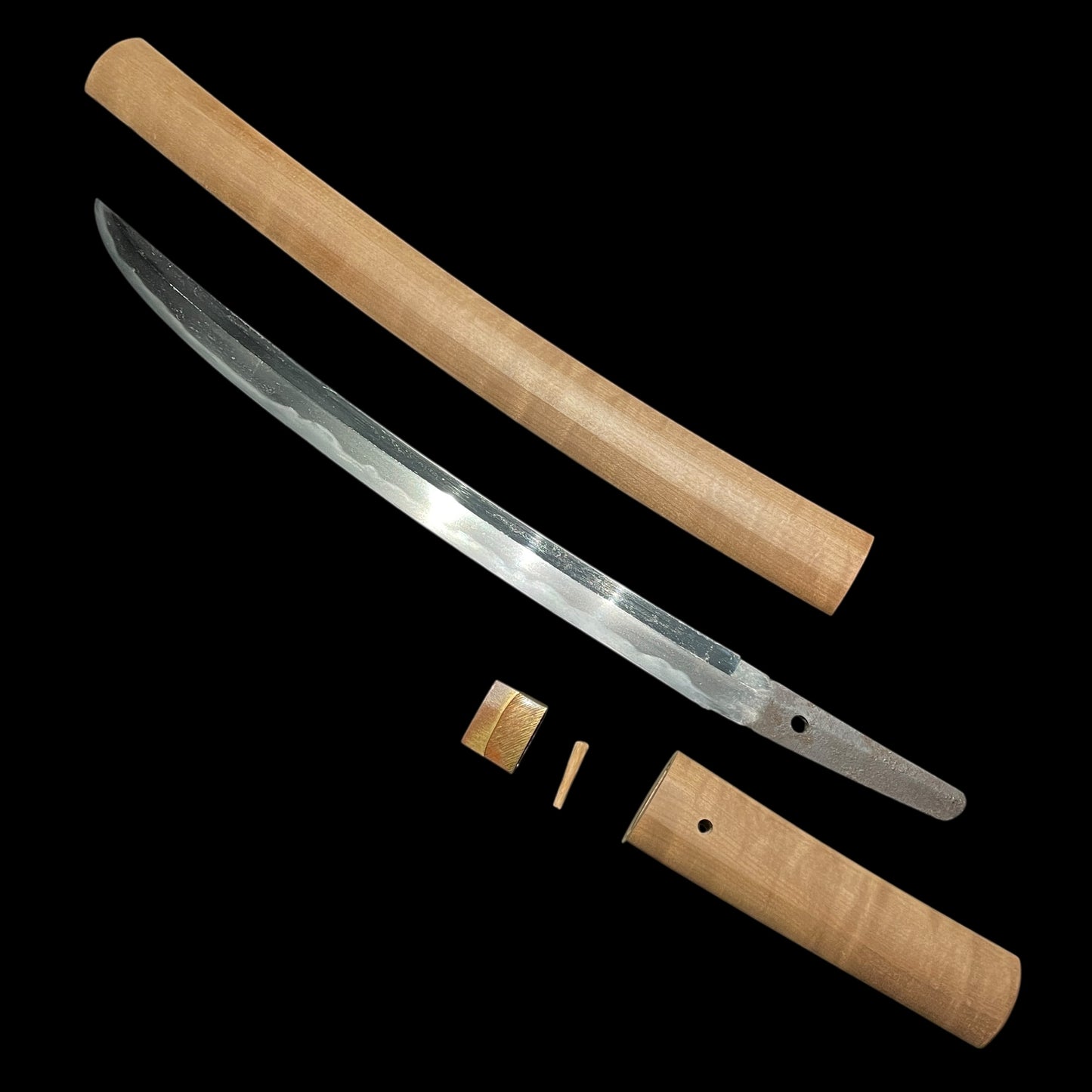 Shobuzukuri Wakizashi 菖蒲造脇差, Torame-Shirasaya 虎目白鞘, Edo period mumei