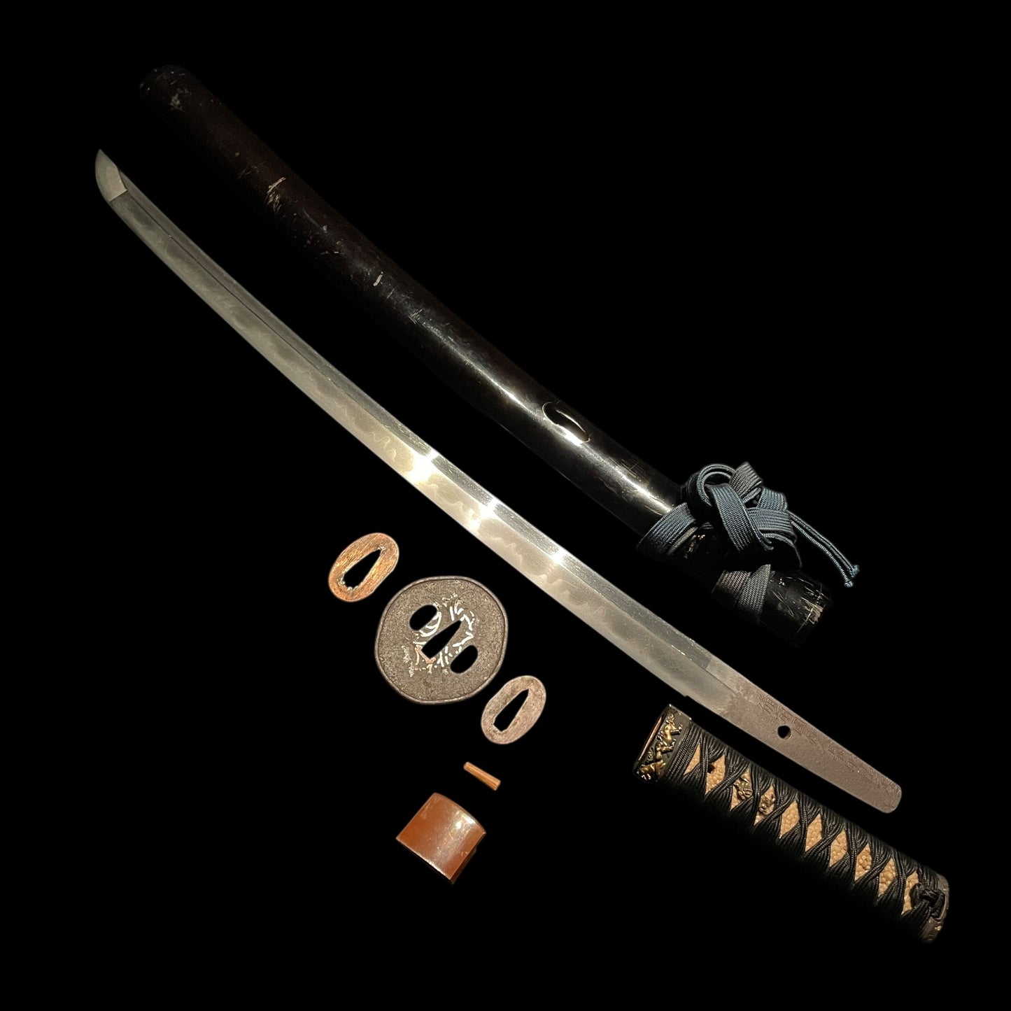 Horse Fuchikashira Wakizashi, Osafune Sukesada February 1505 備前国住人長船祐定 signed,