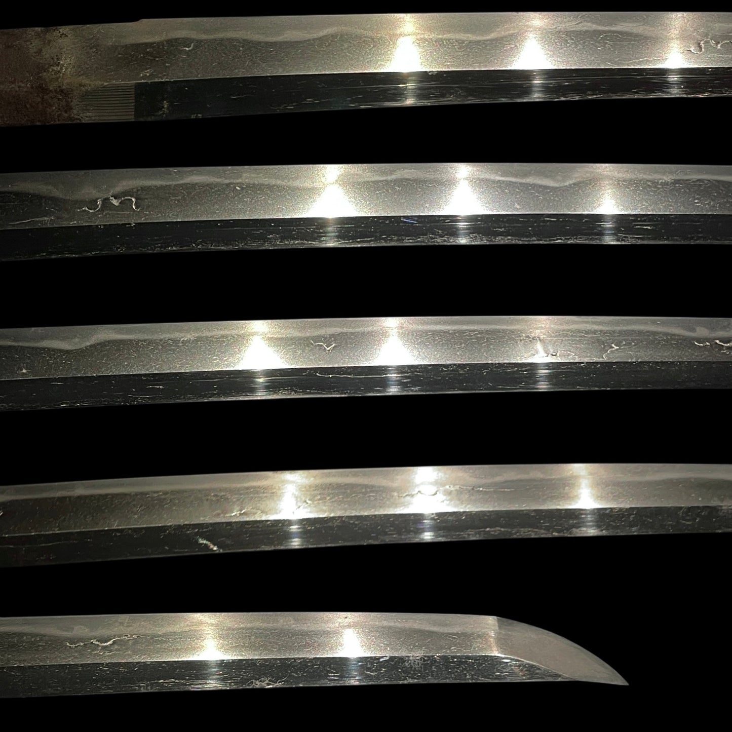 Midare-Hamon Wakizashi in Shirasaya, Edo period mumei, Shakudo and Copper Habaki