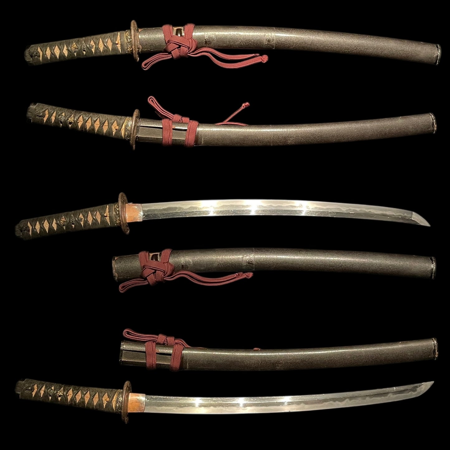 Dragon and Tiger Fuchi 龍虎縁 WAKIZASHI, Botan shishi Menuki 牡丹獅子目貫, Edo period