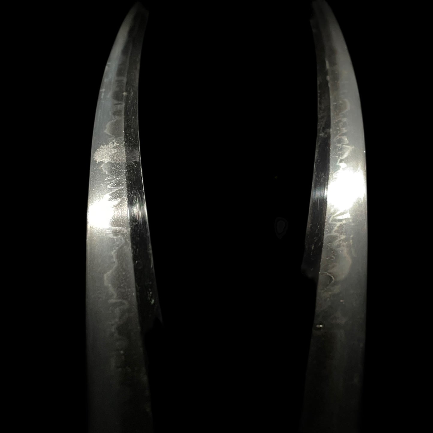 Midareba 乱刃 Long WAKIZASHI, Echizenju Shimosaka 越前住下坂 signed, Edo period