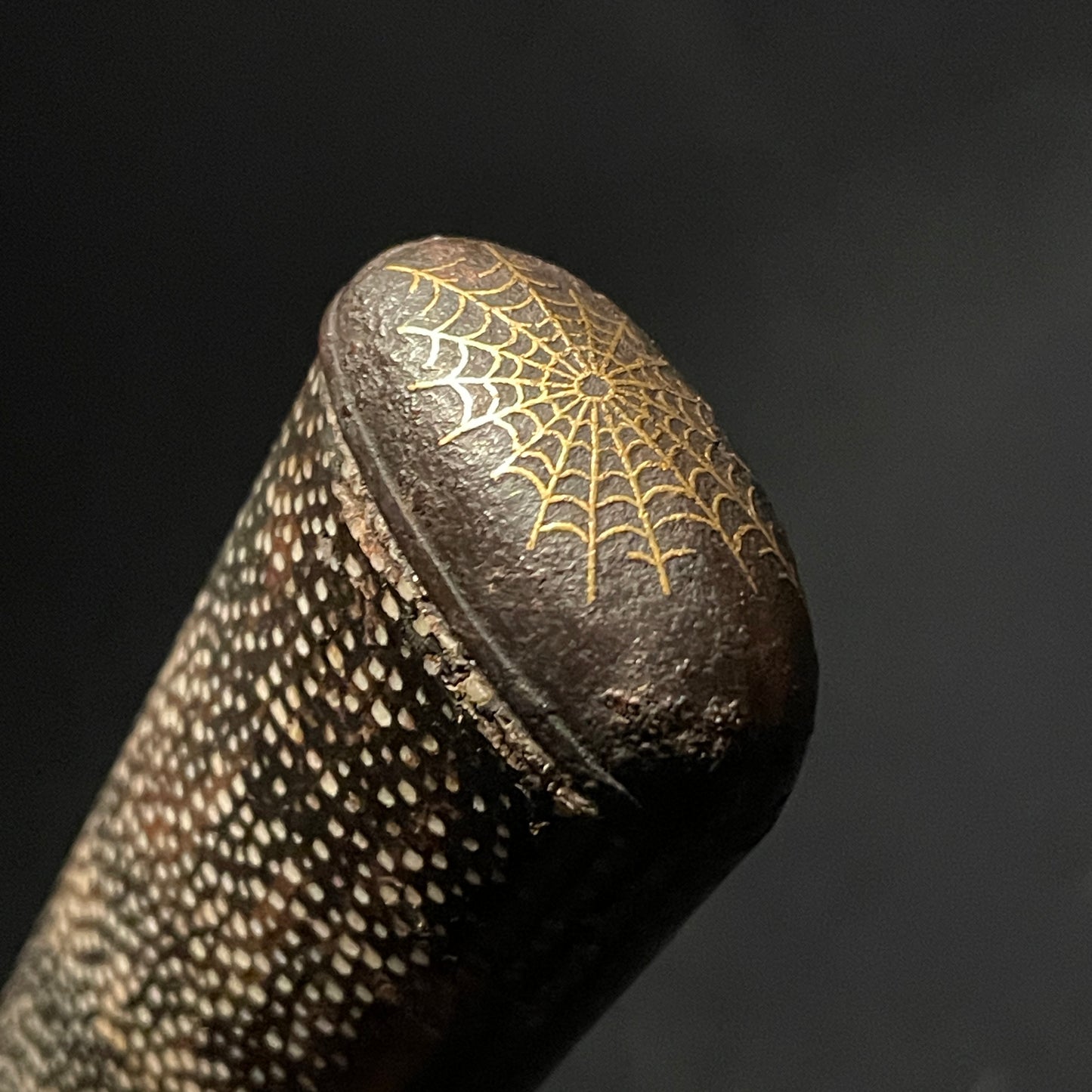 Long WAKIZASHI, Spider Web Kojiri, Signed Tosho TSUBA, Rayskin Scabbard