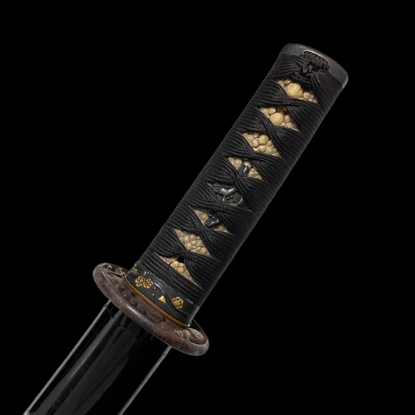 KANMURIOTOSHI 冠落とし TANTO, Kaneuji 兼氏 signed with KOZUKA, Muromachi period