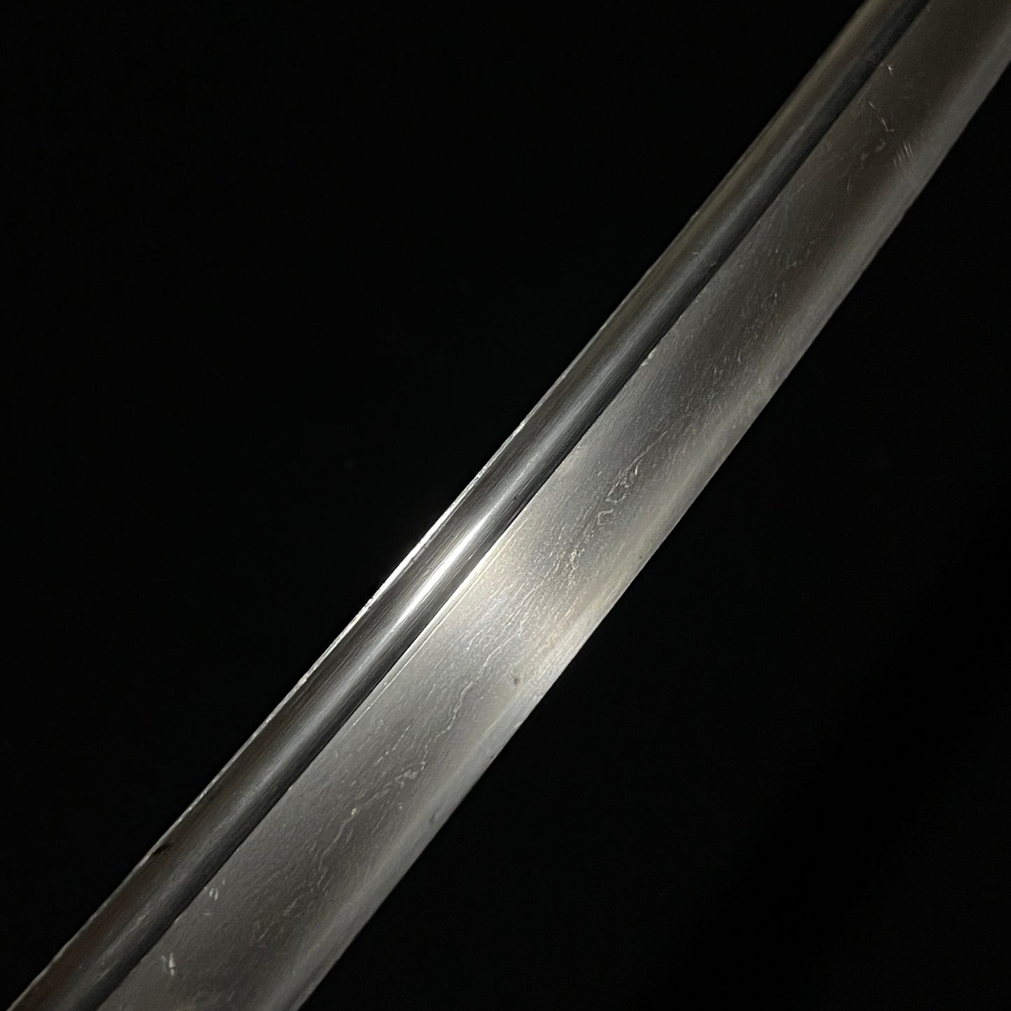 Kakitoshi 掻通し Long WAKIZASHI, KOTO Early Muromachi period, Oosuriage Mumei