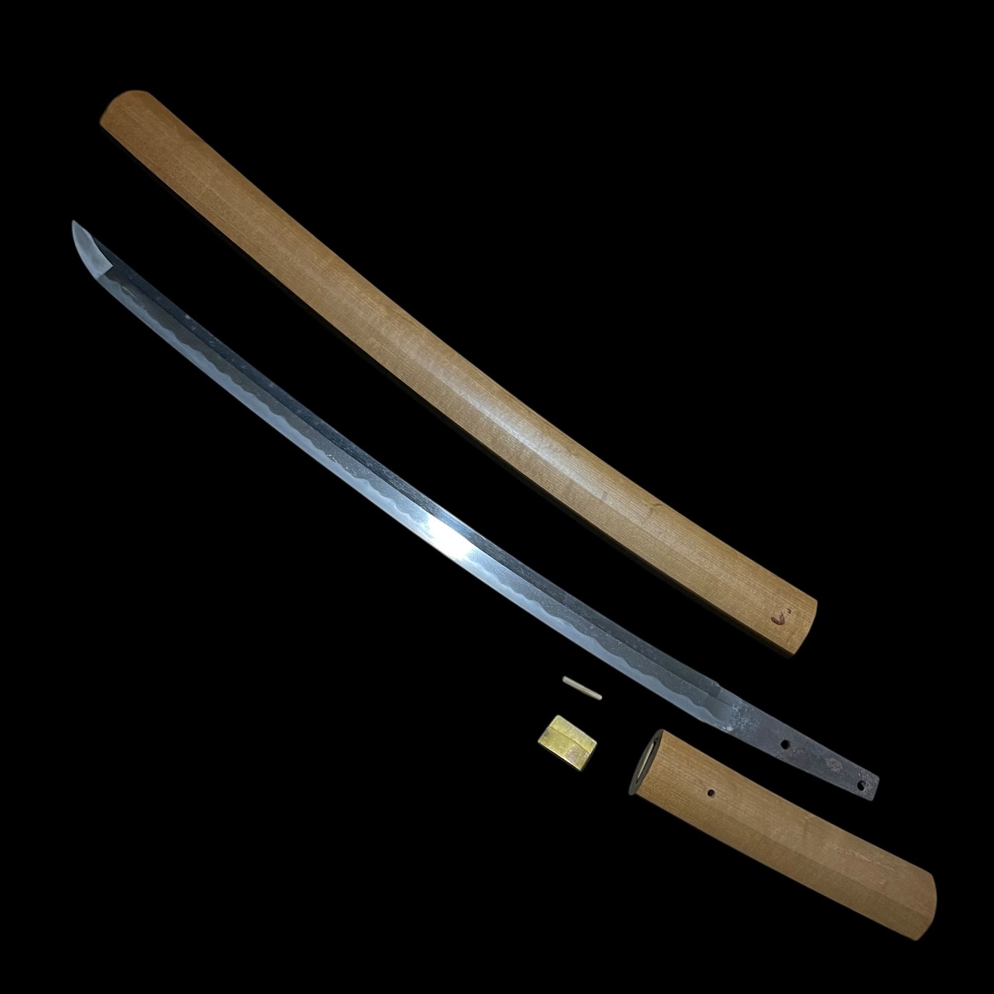 Kane 兼 signed Long WAKIZASHI, Late Muromachi period