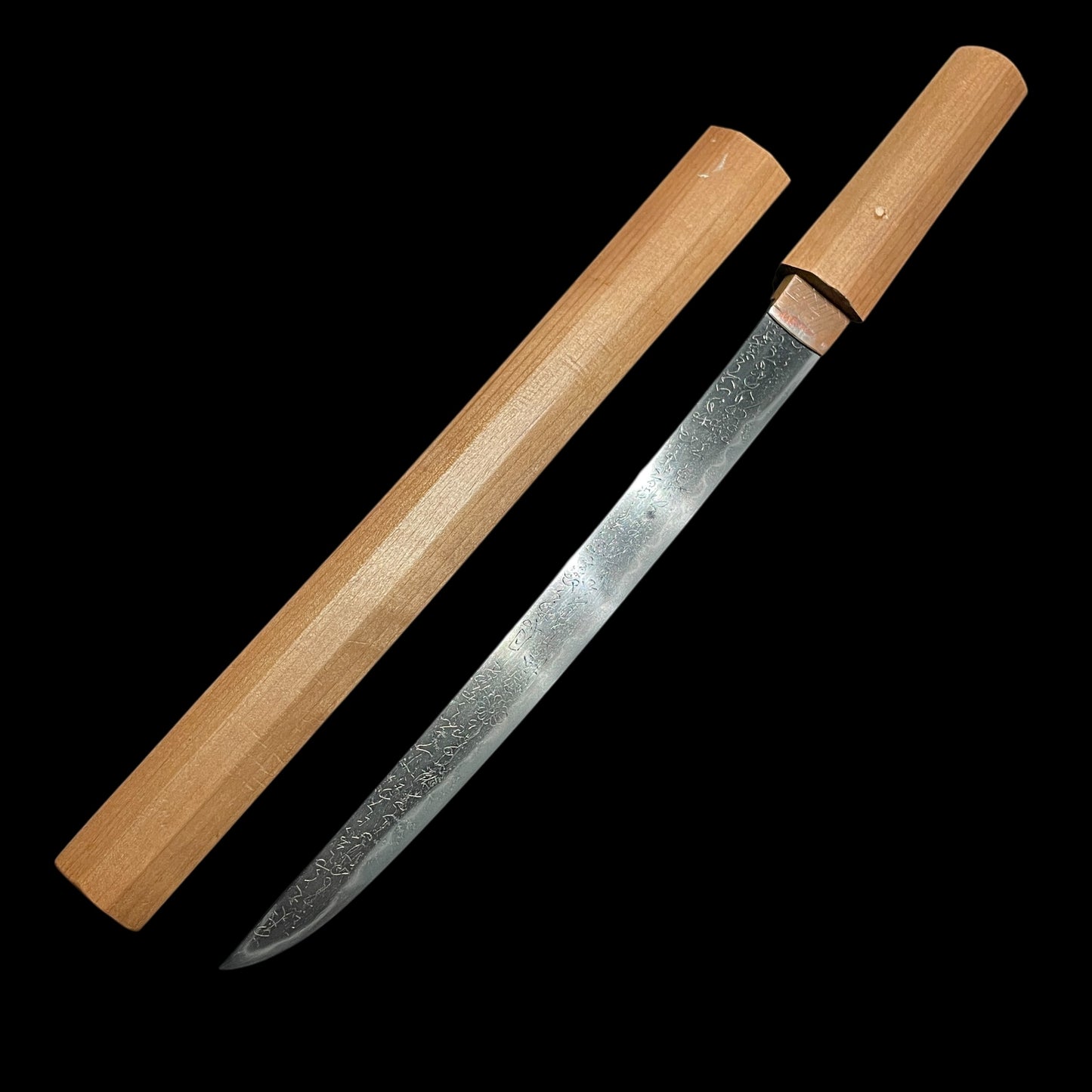 Toshin-Chokoku 刀身彫刻 Poetry sculpture TANTO, Sanjo Munechika 三条宗近 signed