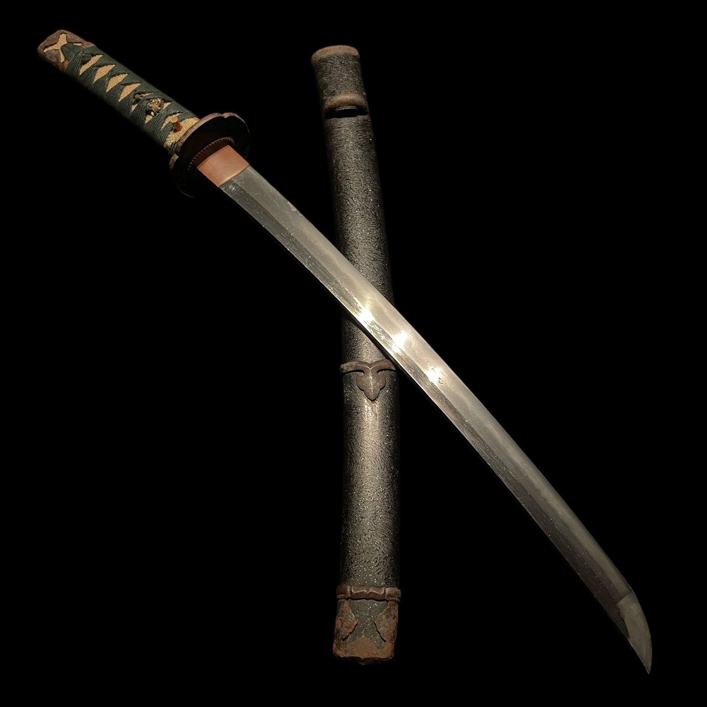 Handachi-Koshirae 半太刀拵 Wakizashi, Munemitsu 宗光 signed, Horse Menuki, Edo period