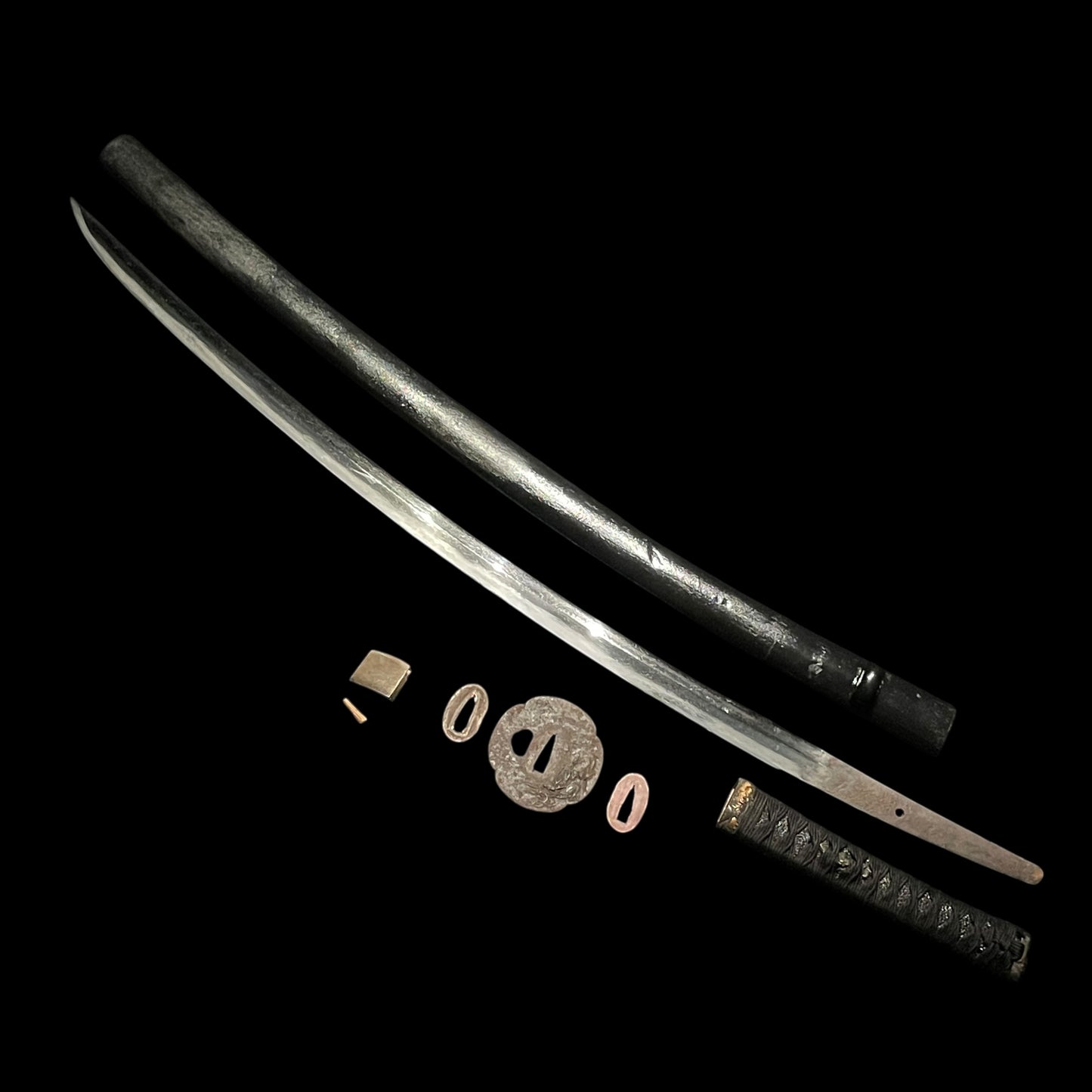 Kodachi 小太刀 Shobuzukuri, Dragon Fittings, Tadamitsu 忠光 signed