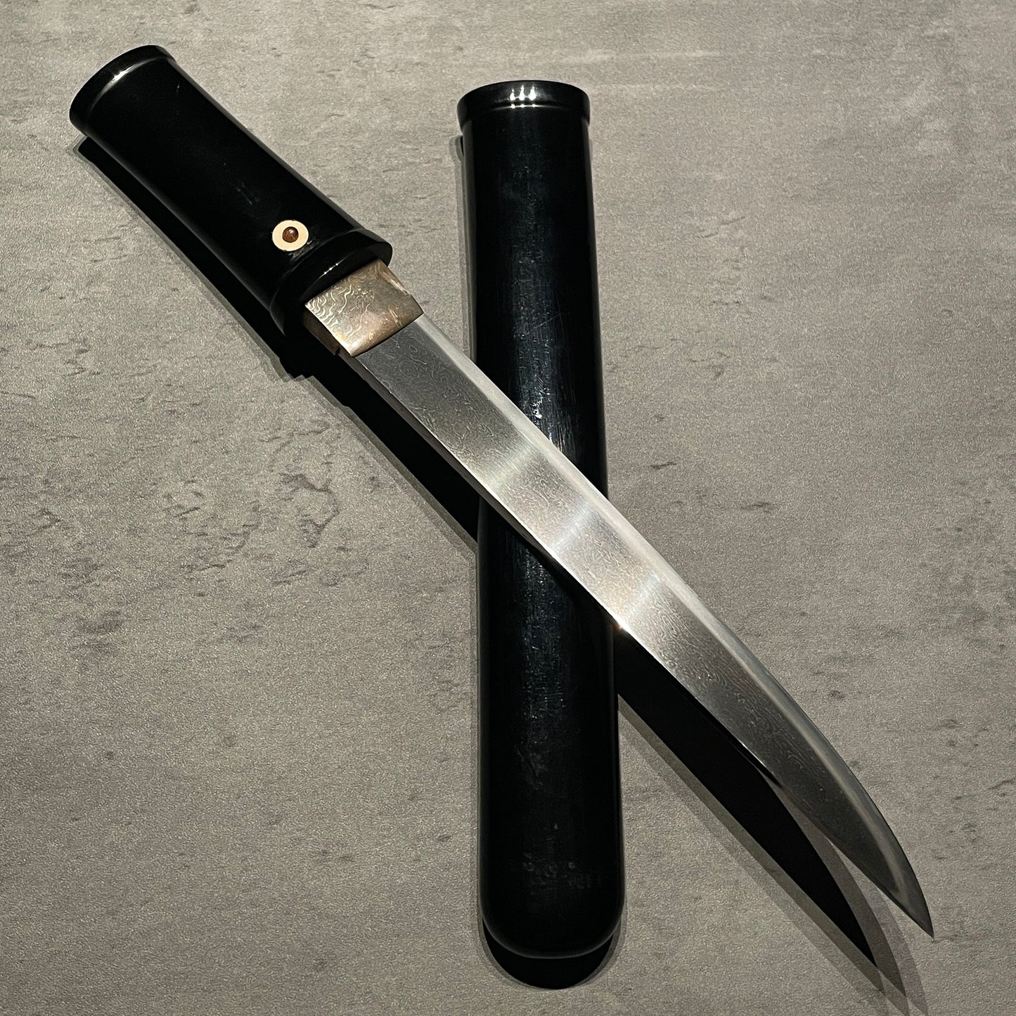 HADAMONO 肌物 Rozaya TANTO 呂鞘短刀, Sue-Mihara, NBTHK Certificate, Muromachi period