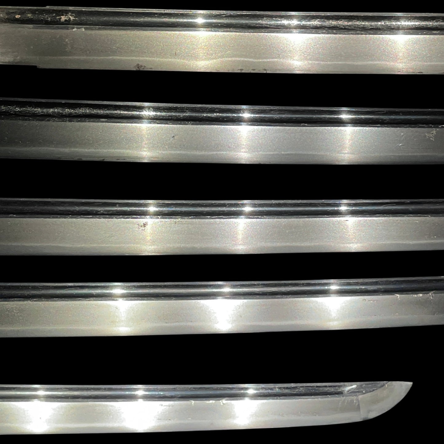 Kunishige 國重 signed Long WAKIZASHI, Bo-hi 棒樋 blade, Muromachi period