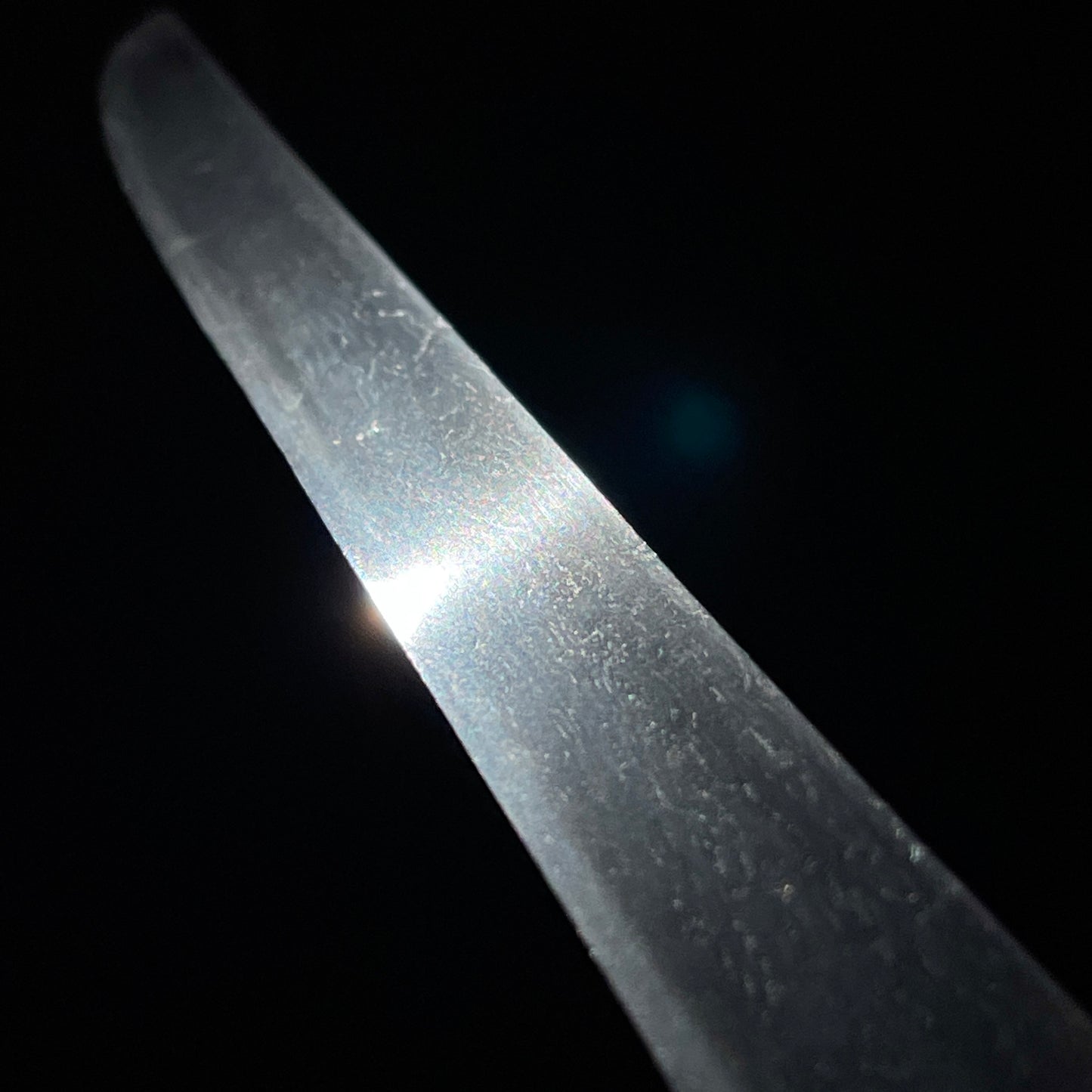 Tomo 友 signed, KOTO Tanto in Shirasaya, Muromachi period, Gold cover Habaki