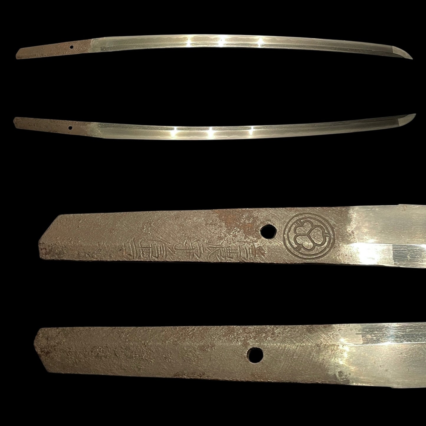 AOIMON 葵紋 Shinanokami Nobuyoshi 信濃守信吉 signed WAKIZASHI, Early Edo period