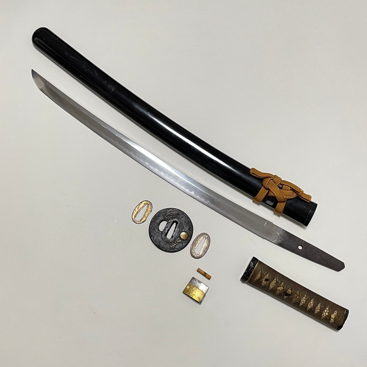 Harimanokami Teruhiro 播磨守輝廣 signed WAKIZASHI, Hamano shozui 濱野政随 Fuchi