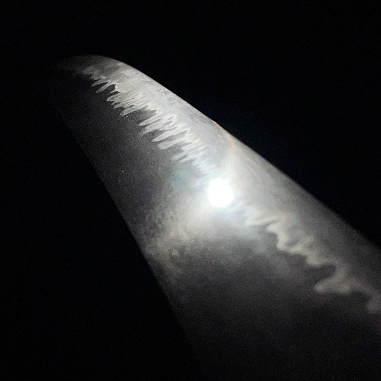 ONIBOCHO 鬼包丁 Hirazukuri Wakizashi, Very Wide Blade, Toranba 濤乱刃, Edo period
