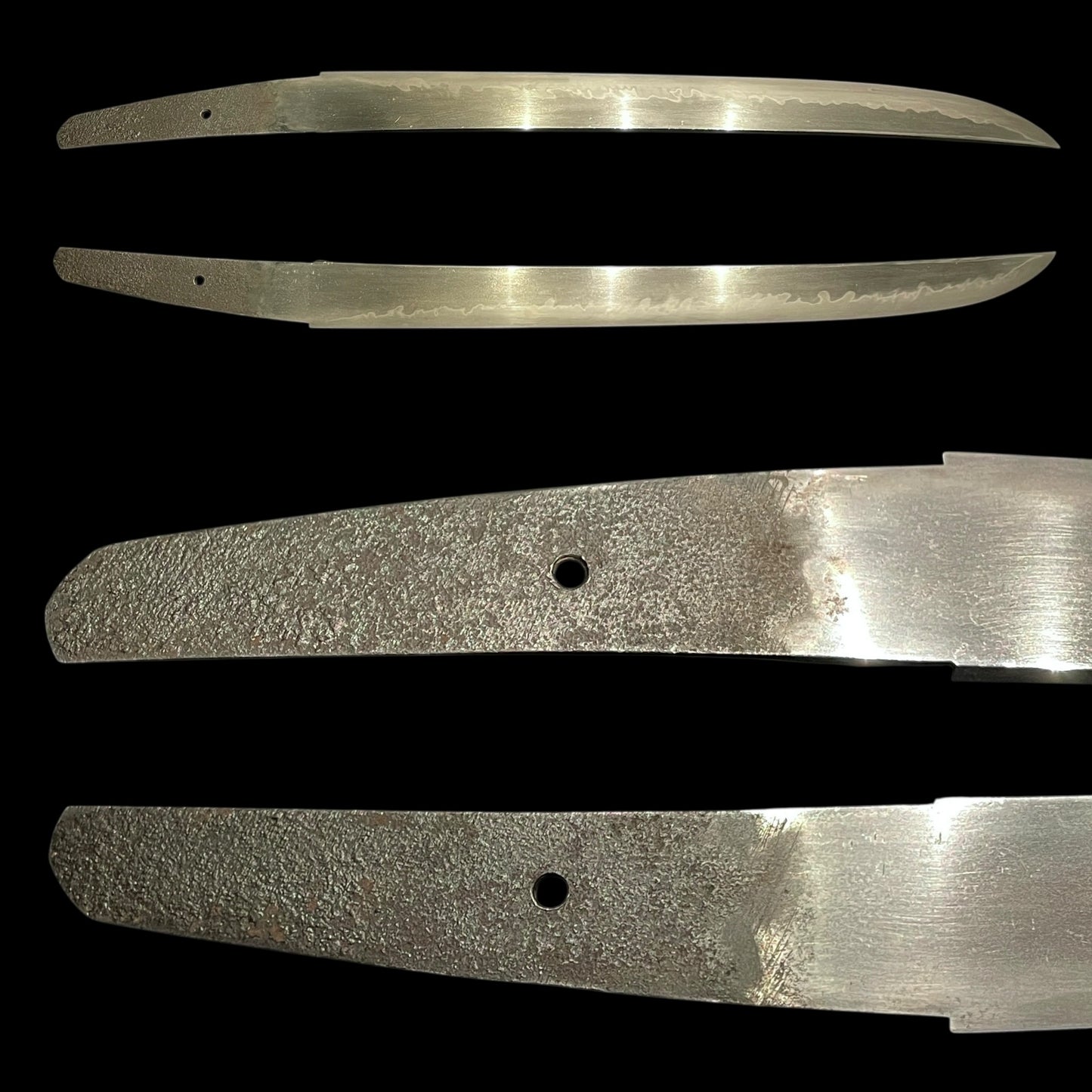 ONIBOCHO 鬼包丁 Hirazukuri Wakizashi, Very Wide Blade, Toranba 濤乱刃, Edo period