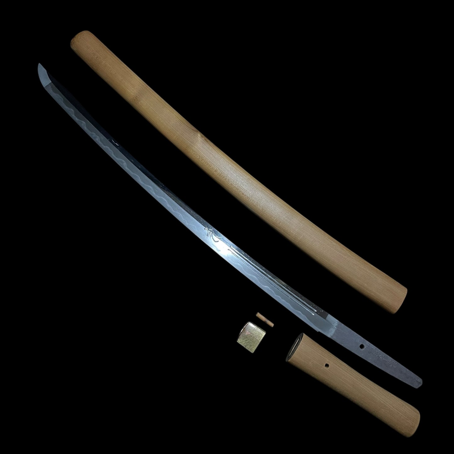 Tanbanokami Terukado 丹波守照門 signed Long Wakizashi, HORIMONO 彫物, Edo period