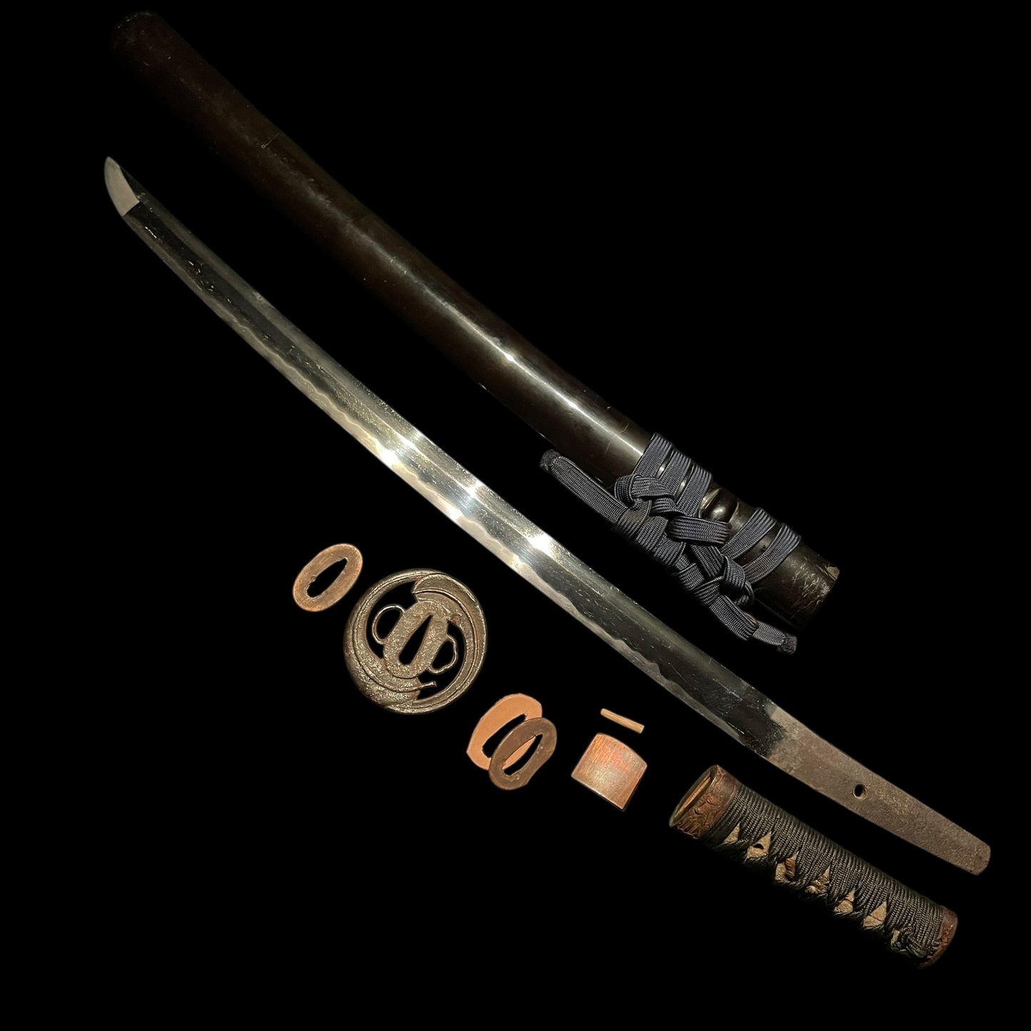 Fujishima 藤島 Wakizashi, with Shirasaya and NBTHK Certificate, Edo period