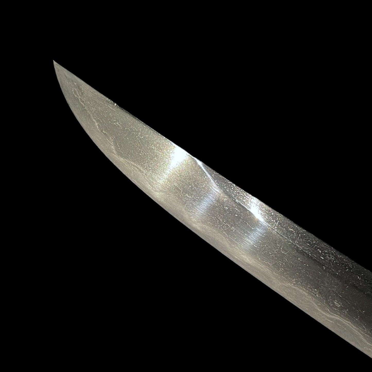 Red Unokubi Tanto, Pine needles Fuchikashira 松葉縁頭, Grasshopper Tsuab 飛蝗鍔