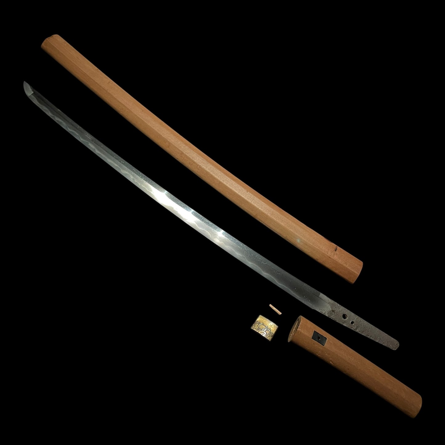Top quality Habaki, Gunomemidare 互目乱 Hamon, Long Wakizashi, Muromachi period