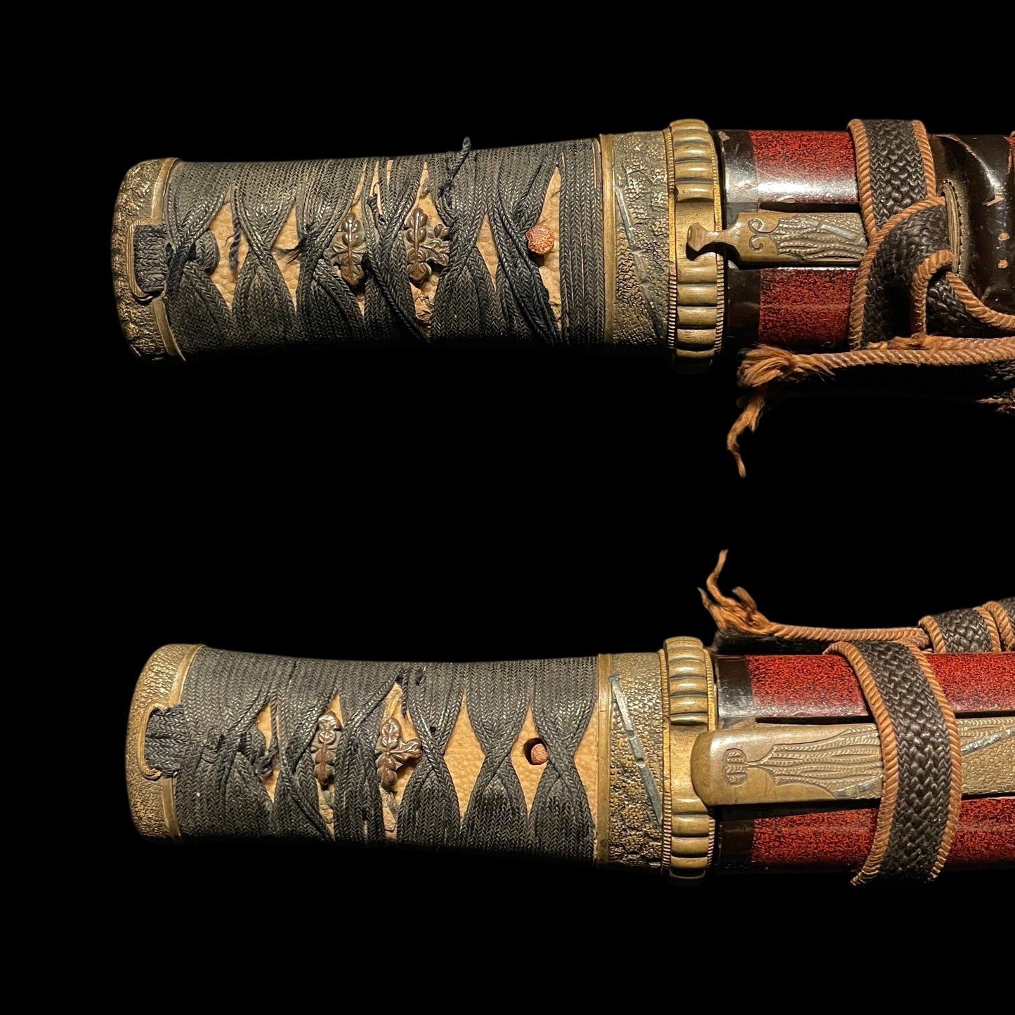 Red Matsushiro Koshirae Tanto, 松代拵短刀, with Kozuka and Kogai, Edo period mumei