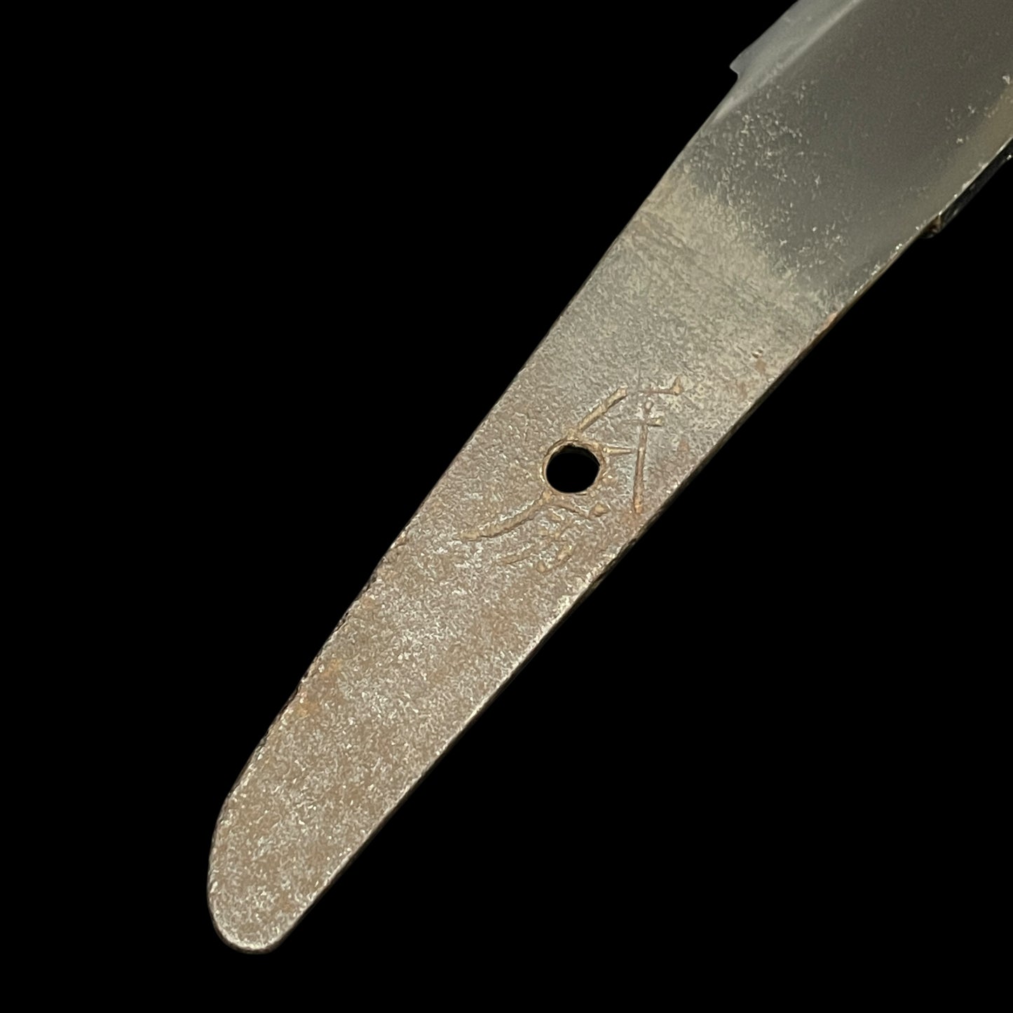 印籠刻鞘拵 Inrokizamisaya Koshirae, Ujifusa 氏房 signed TANTO, Muromachi period