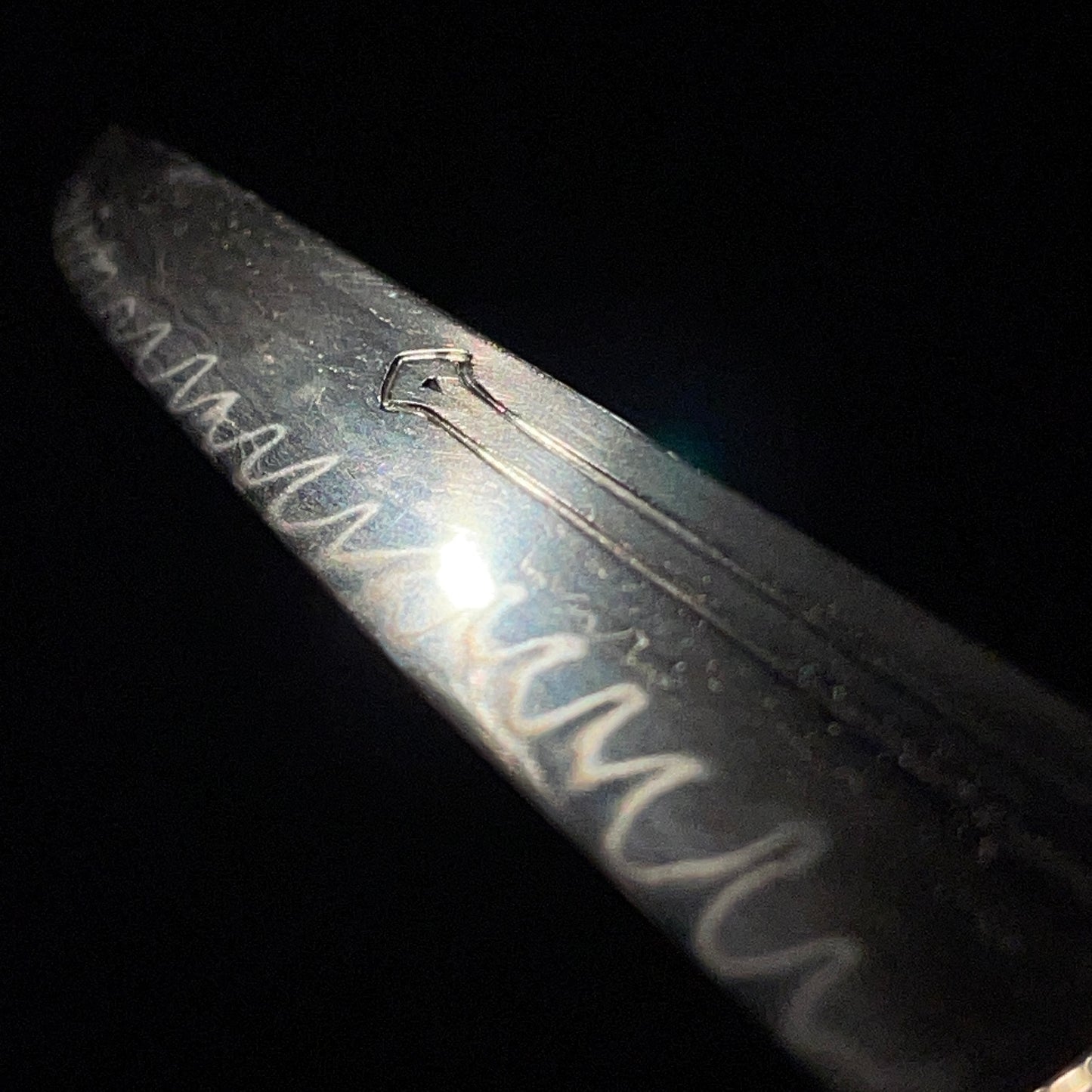 Suken Horimono 素剣彫物, Kanesada 兼定 signed TANTO, Muromachi period