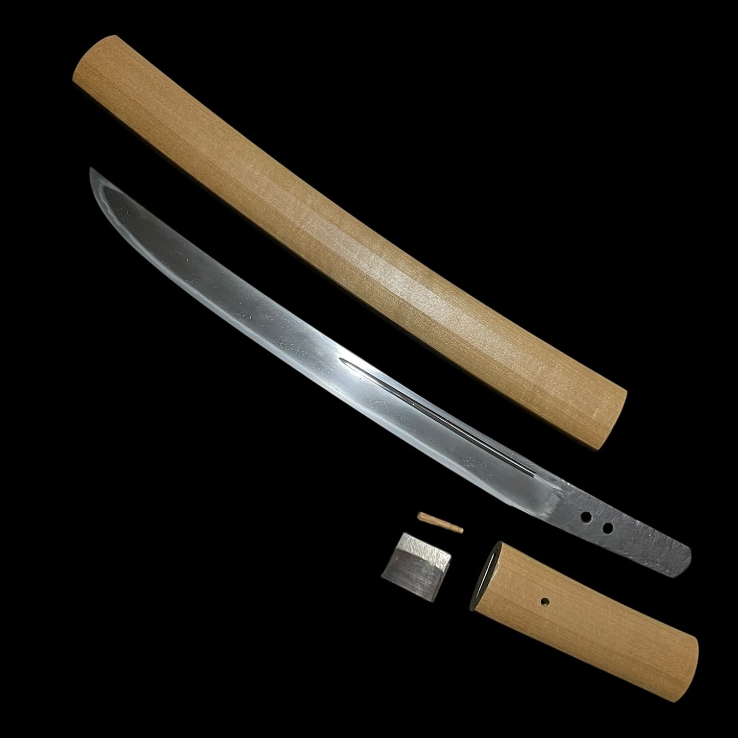 Uda Kunimune 宇多國宗 signed Sunnobi-Tanto 寸延短刀, Late Muromachi period, NBTHK Certificate