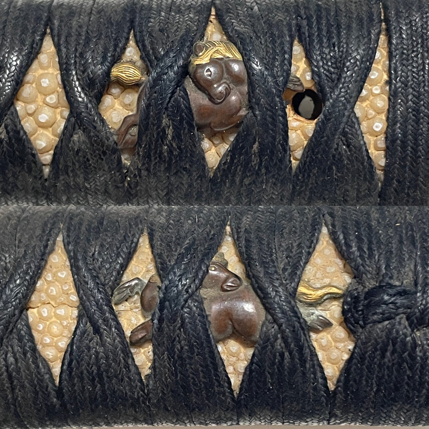 Horse Menuki Black TANTO, Hirazukuri Blade, Edo period mumei