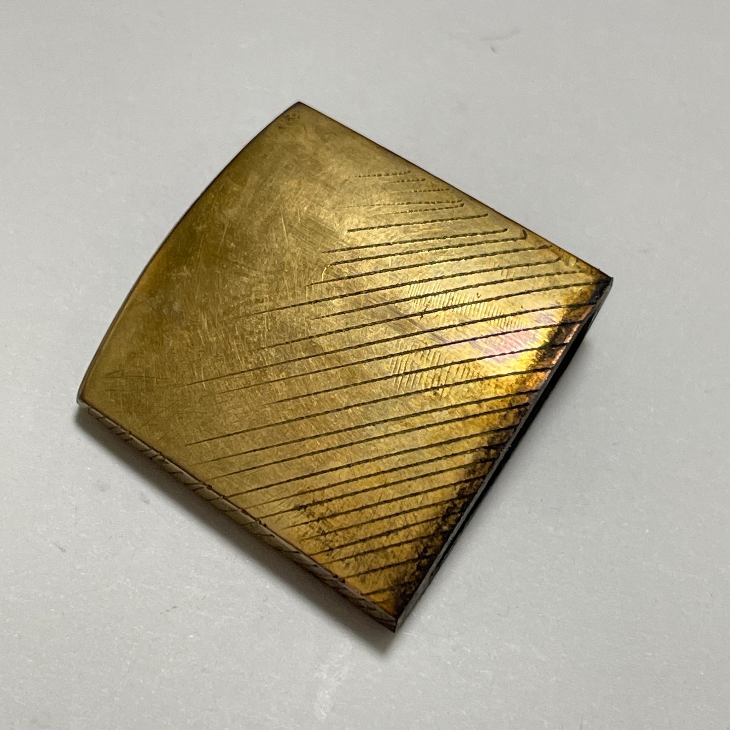 Ajiro 網代 Golden Fuchikashira TANTO, wit Kozuka, Boar Menuki, Edo period mumei