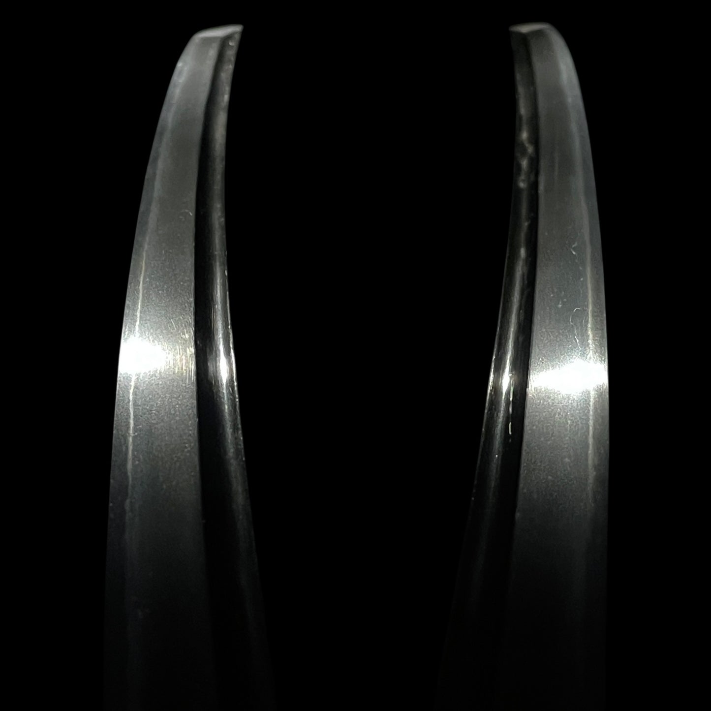 Mihara 三原 Wakizashi, Luxuriously decorated Habaki, Muromachi period