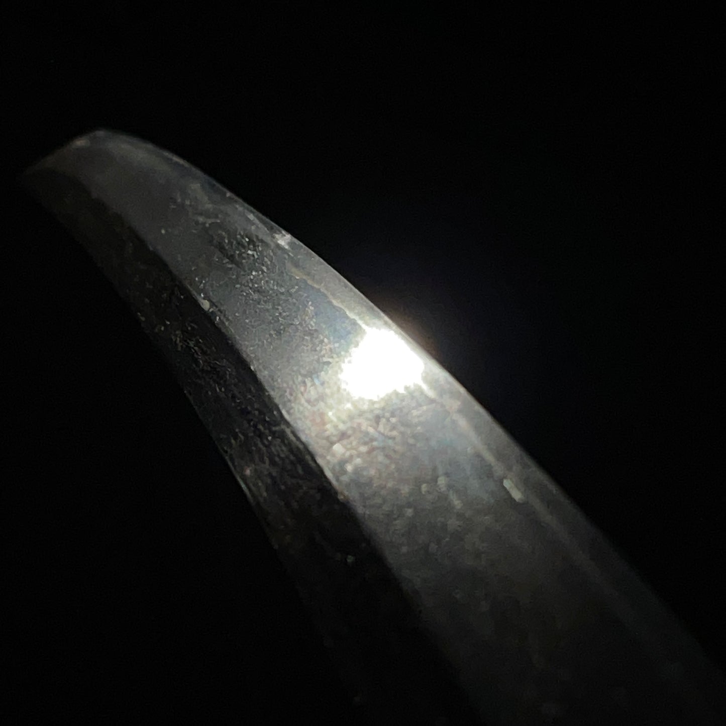 Kawachinokami Kiyofusa 河内守清房 signed WAKIZASHI, Plum Fuchikashira, Masamehada 柾目肌