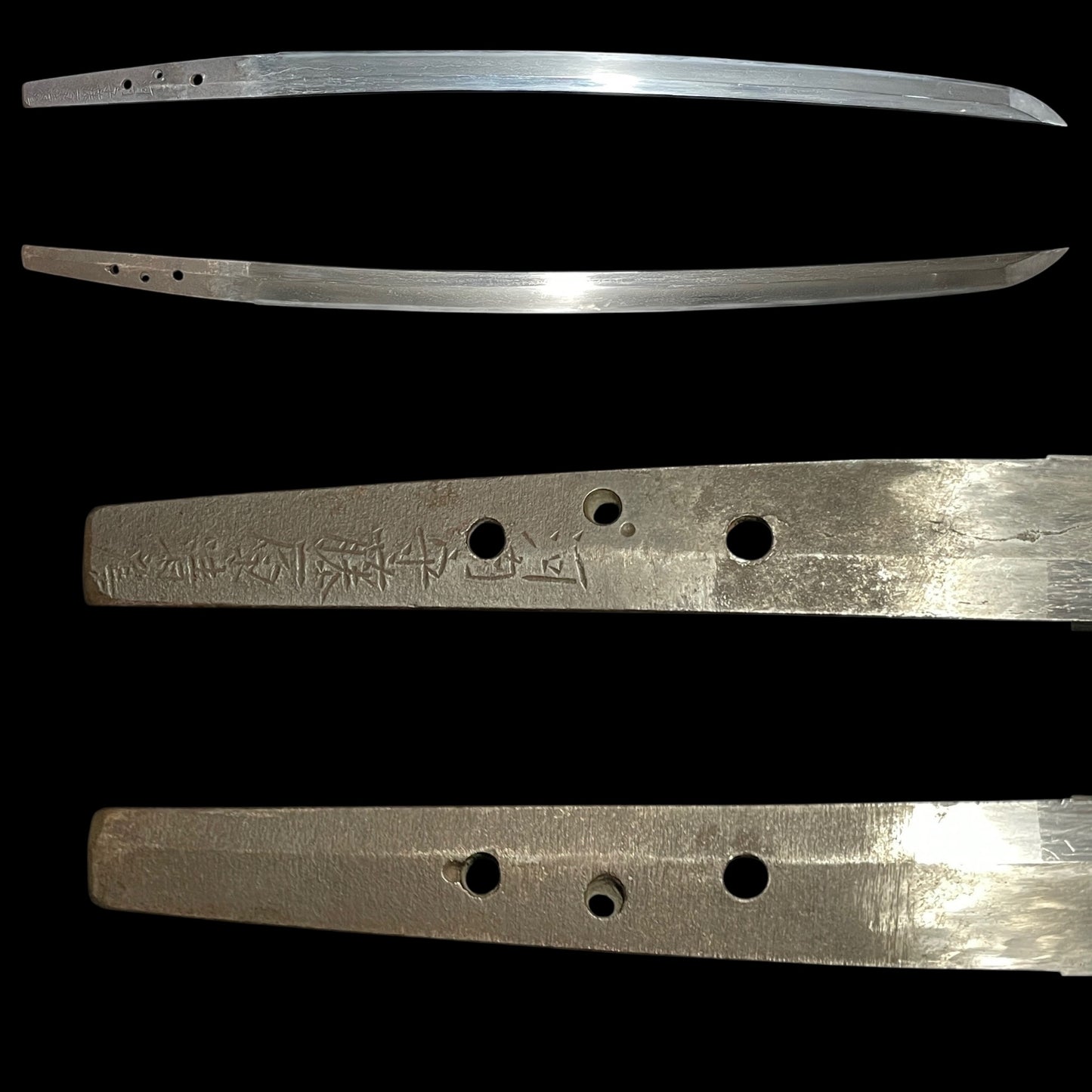 Kawachinokami Kiyofusa 河内守清房 signed WAKIZASHI, Plum Fuchikashira, Masamehada 柾目肌