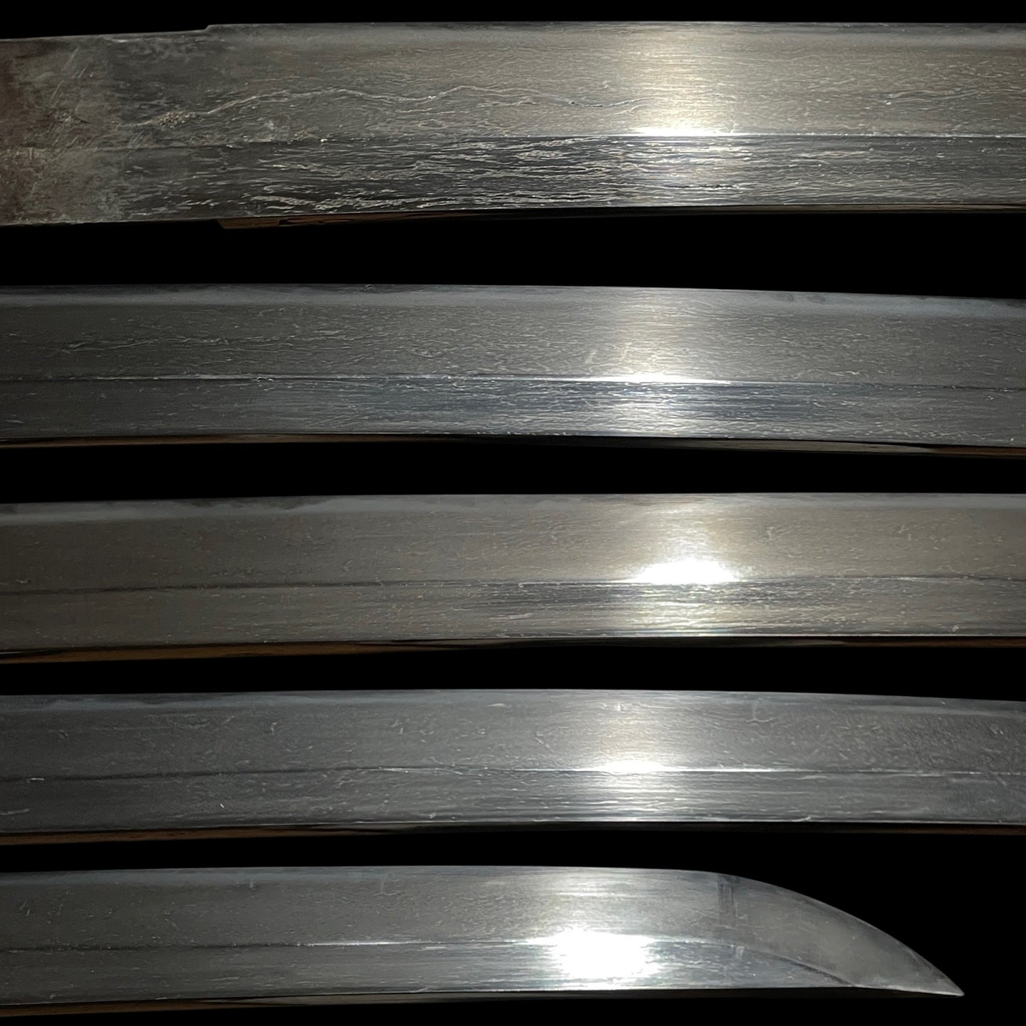 Kawachinokami Kiyofusa 河内守清房 signed WAKIZASHI, Plum Fuchikashira, Masamehada 柾目肌