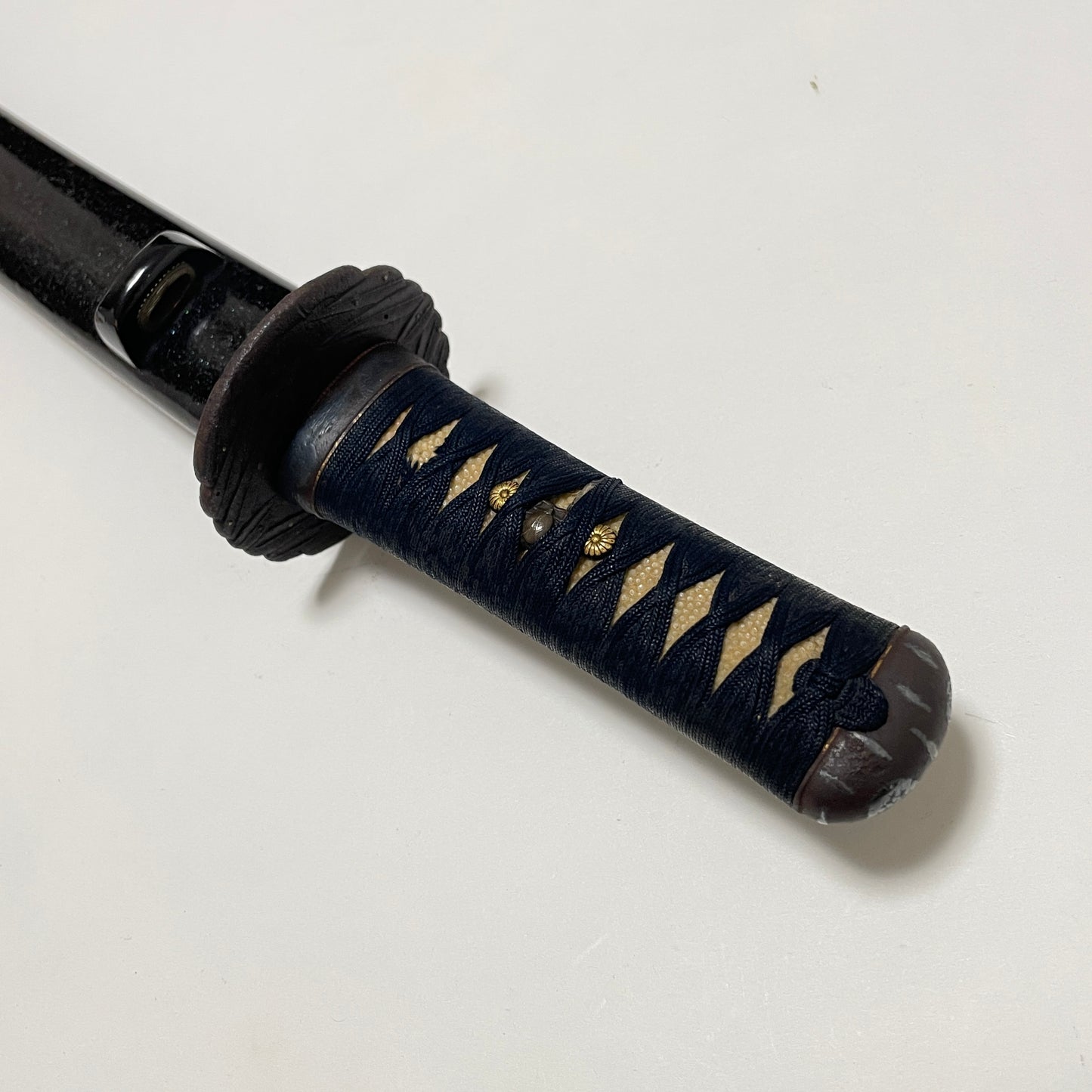 Unokubizukuri 鵜首造 TANTO, Insect menuki, Late Edo period mumei