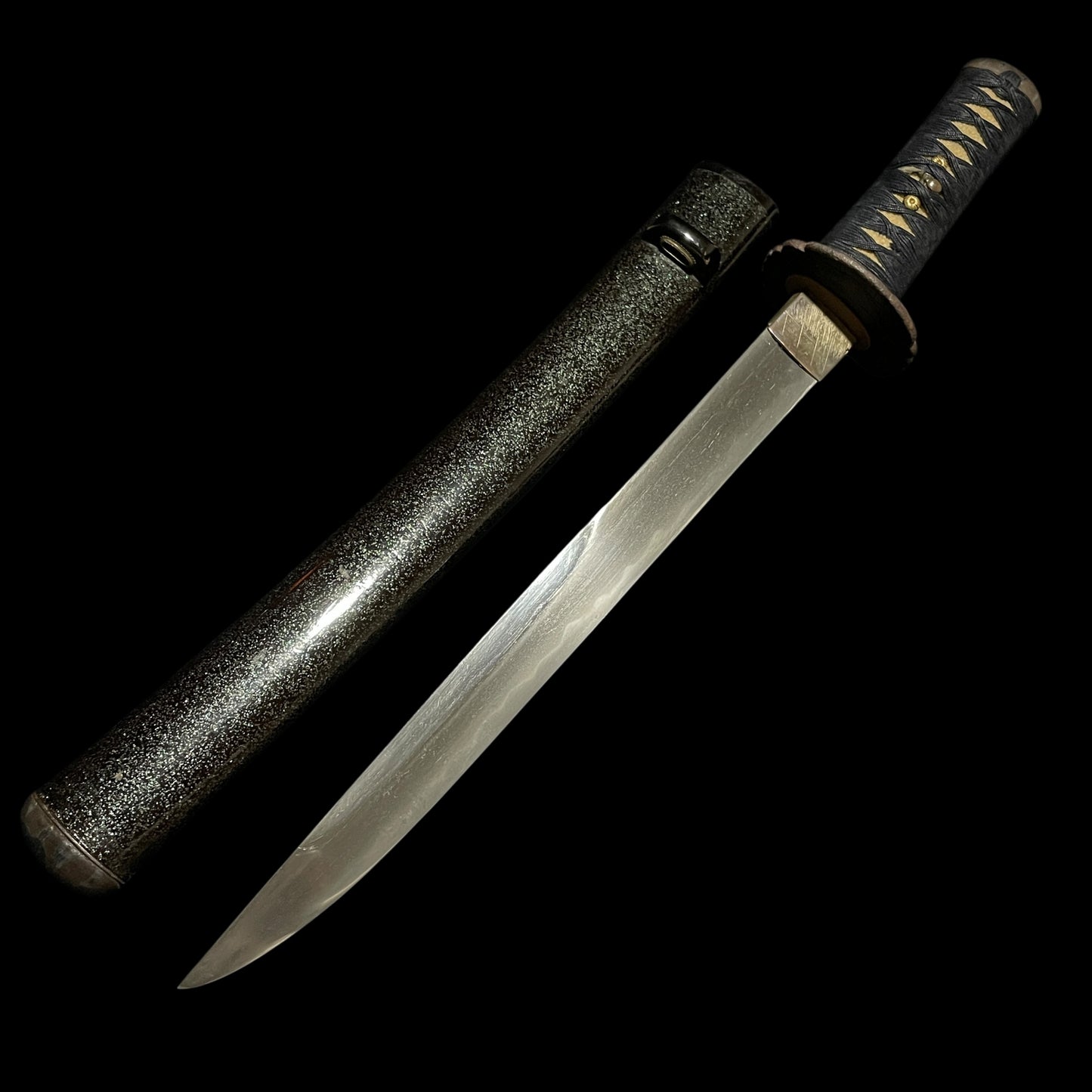 Unokubizukuri 鵜首造 TANTO, Insect menuki, Late Edo period mumei