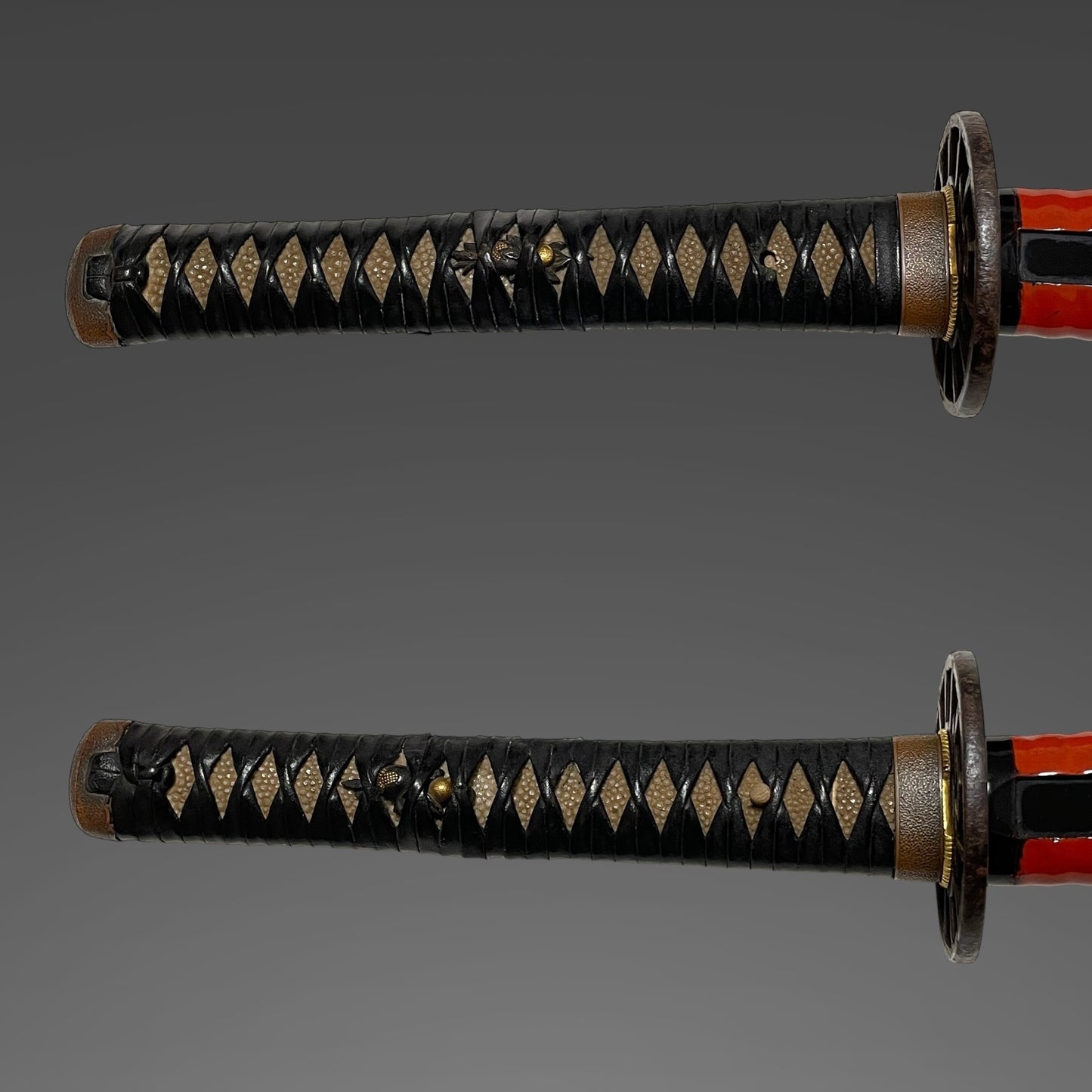 Yoshii 吉井 KATANA, Bizenden 備前伝, Red Kizamisaya, Early Muromachi period