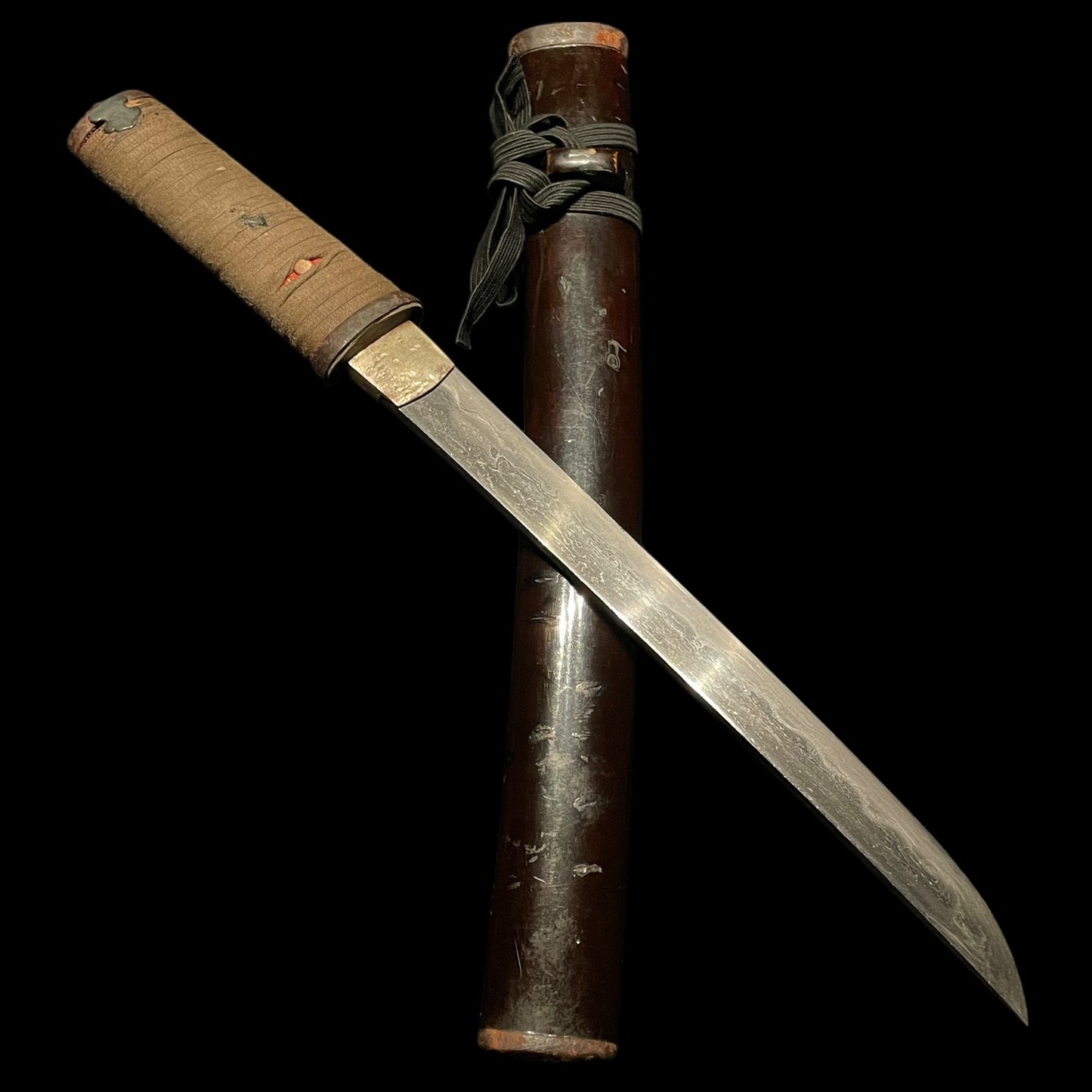 Oohadamono 大肌物 Aikuchi TANTO, Iron Fittings, Edo period mumei