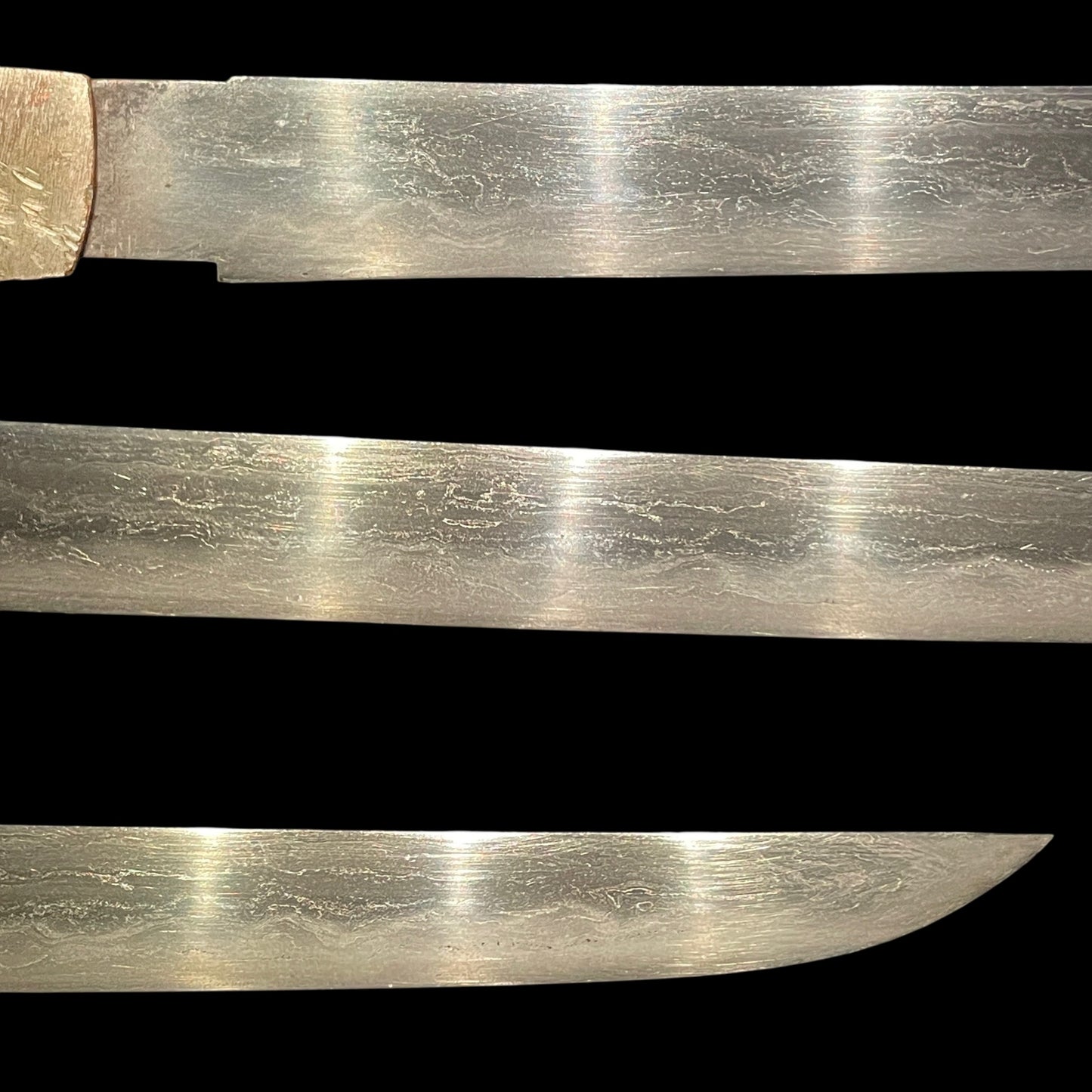 Oohadamono 大肌物 Aikuchi TANTO, Iron Fittings, Edo period mumei