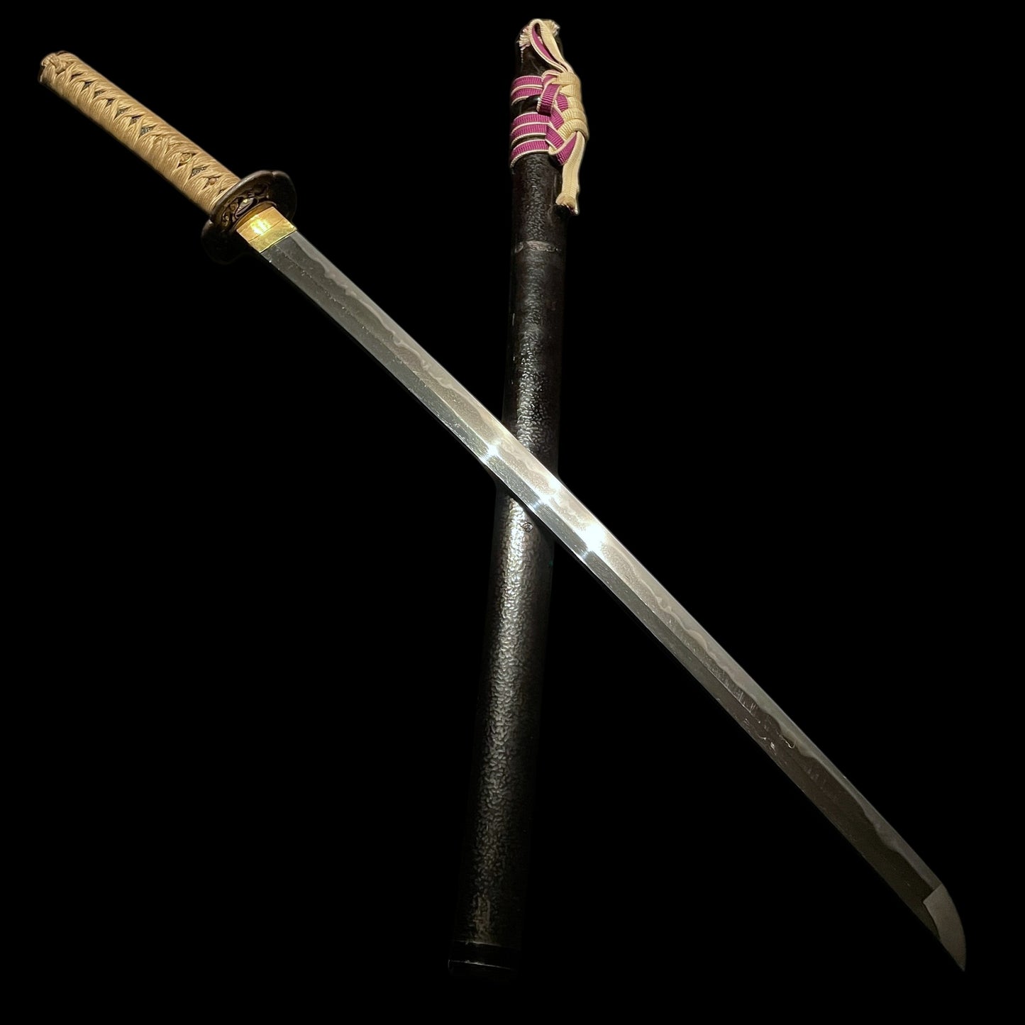 Kanbun Shinto KATANA, 森川永光 Morikawa Nagamitsu signed Fuchi, Wide and Thick Blade