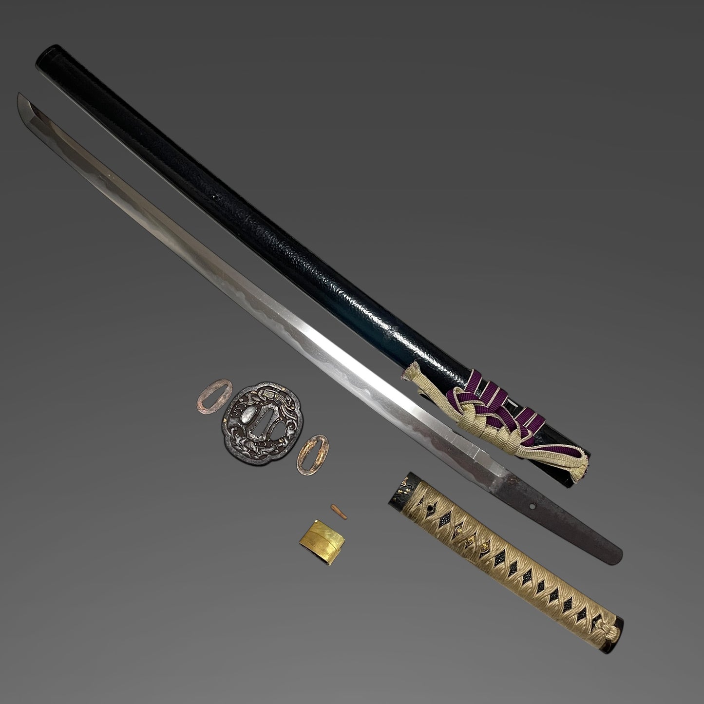 Kanbun Shinto KATANA, 森川永光 Morikawa Nagamitsu signed Fuchi, Wide and Thick Blade