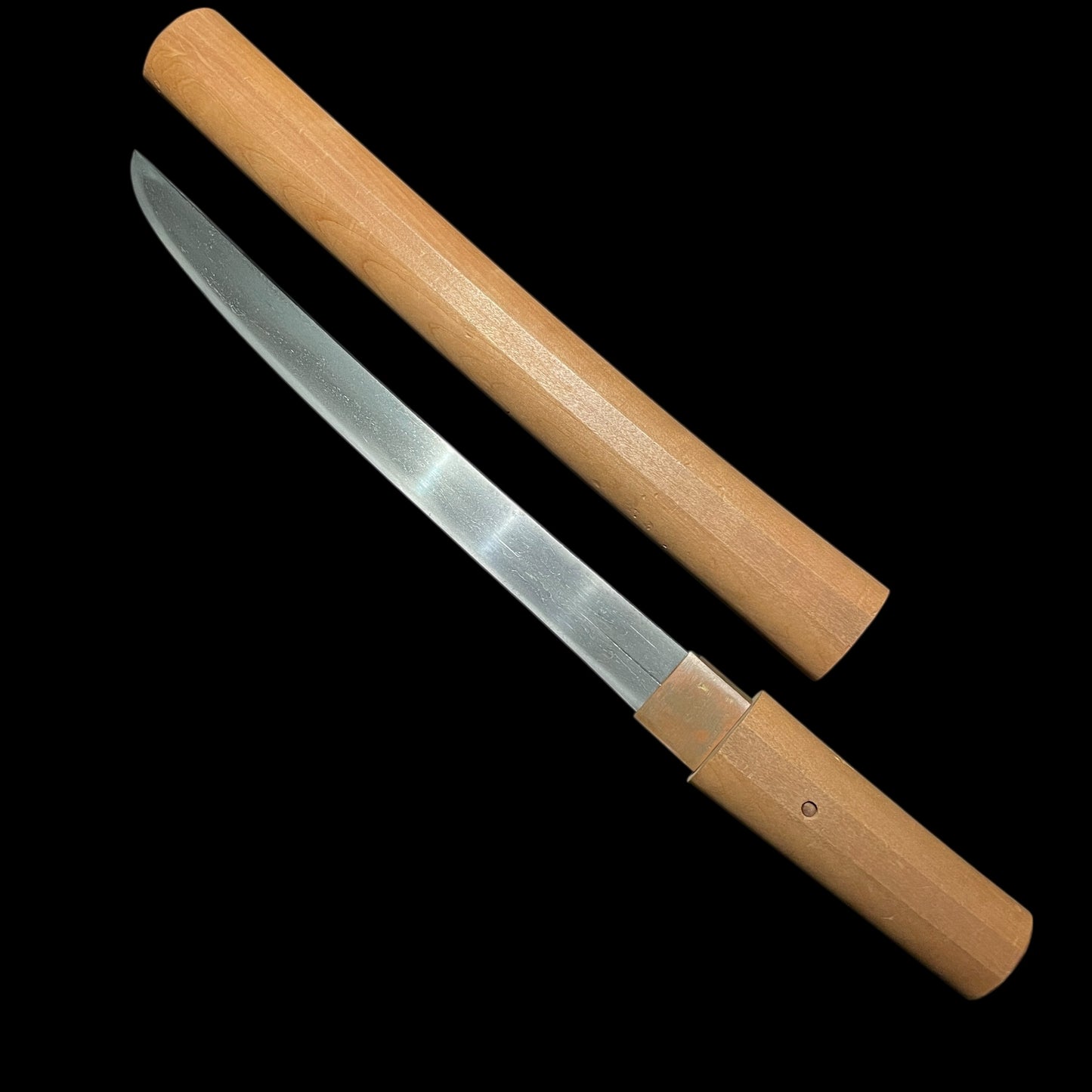 Noshusekiju Kanehisa 濃州関住兼久 signed TANTO, Muromachi period, NBTHK Certificate