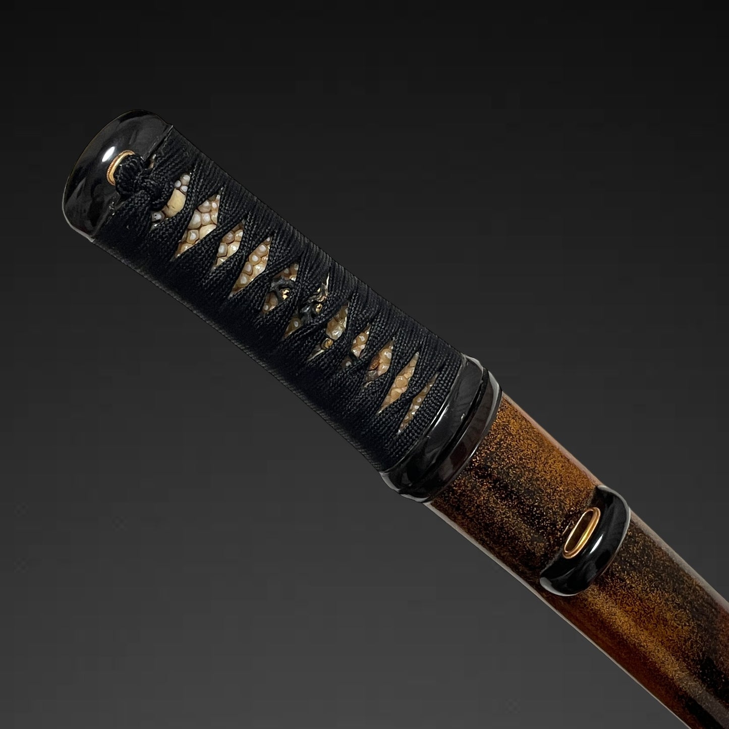 Bishuosafune Harumitsu August 1557 signed, Aikuchi TANTO, Late Muromachi period