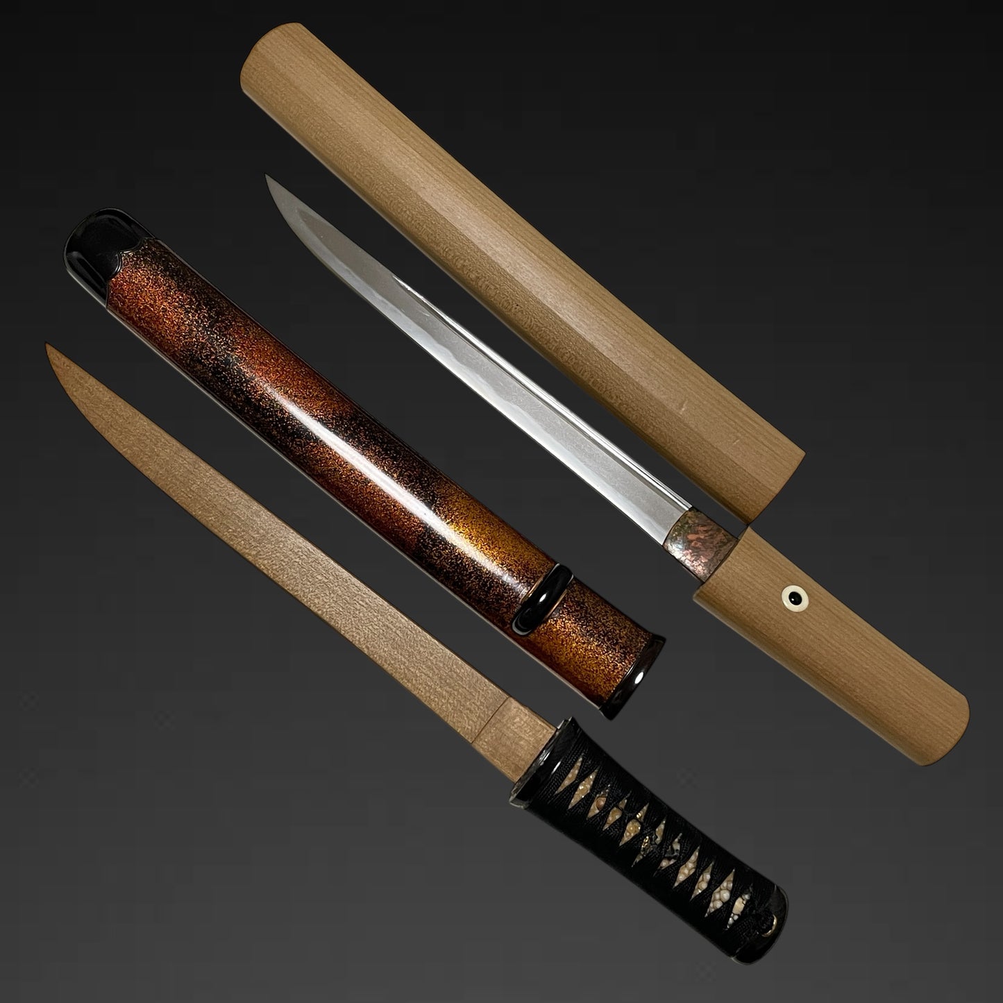 Bishuosafune Harumitsu August 1557 signed, Aikuchi TANTO, Late Muromachi period