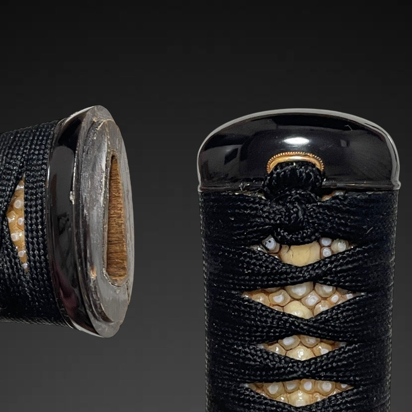 Bishuosafune Harumitsu August 1557 signed, Aikuchi TANTO, Late Muromachi period