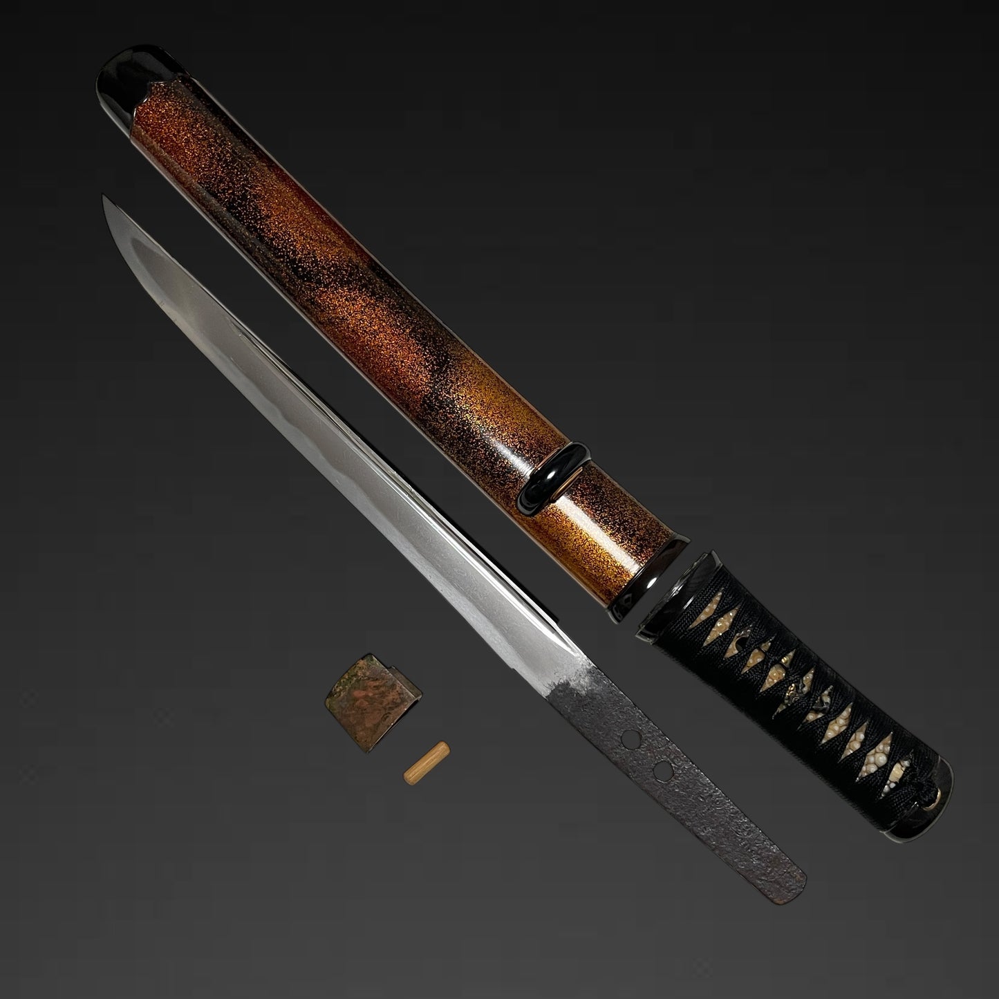 Bishuosafune Harumitsu August 1557 signed, Aikuchi TANTO, Late Muromachi period