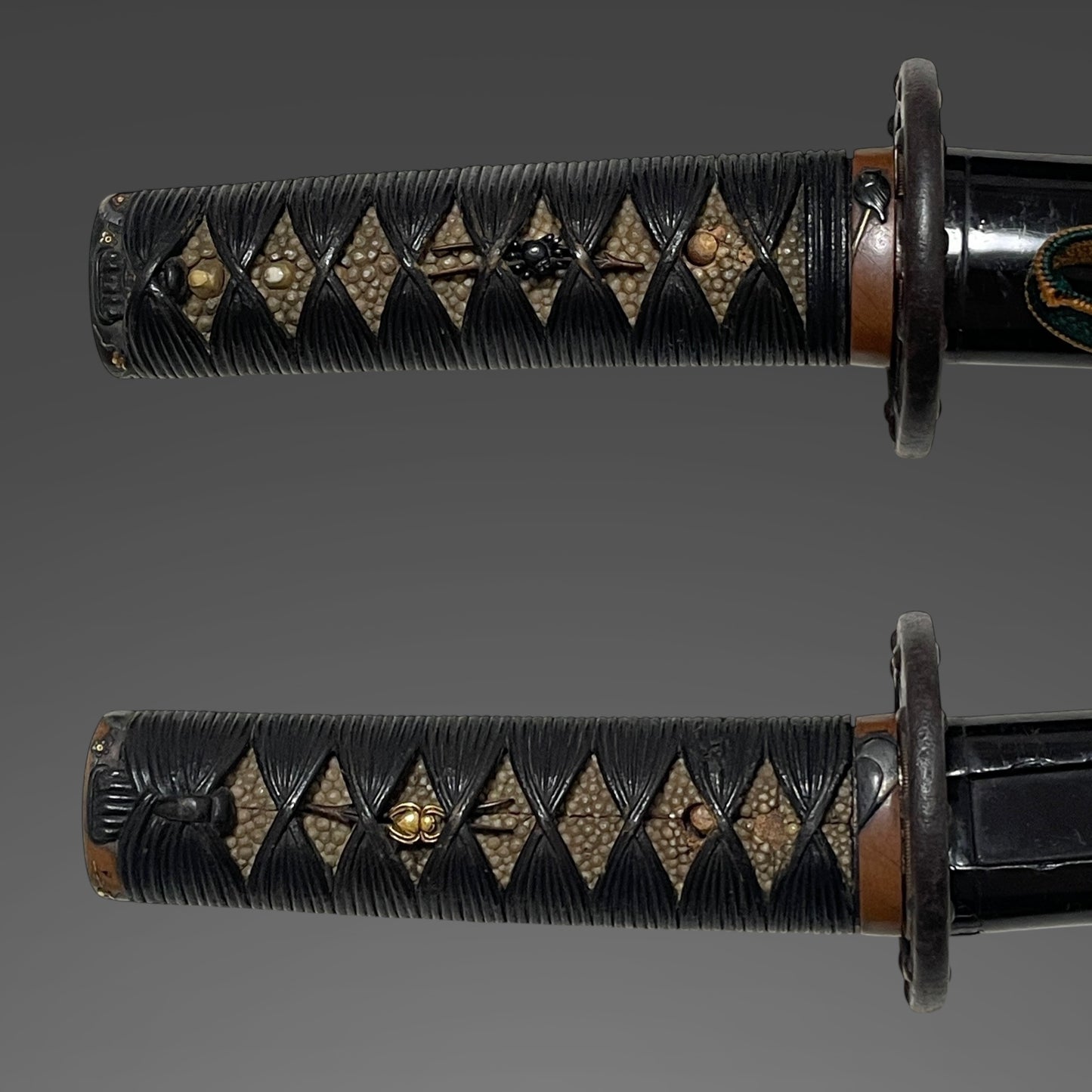 High-grade Fittings WAKIZASHI, Spider Menuki, Owl Fuchi, Edo period mumei